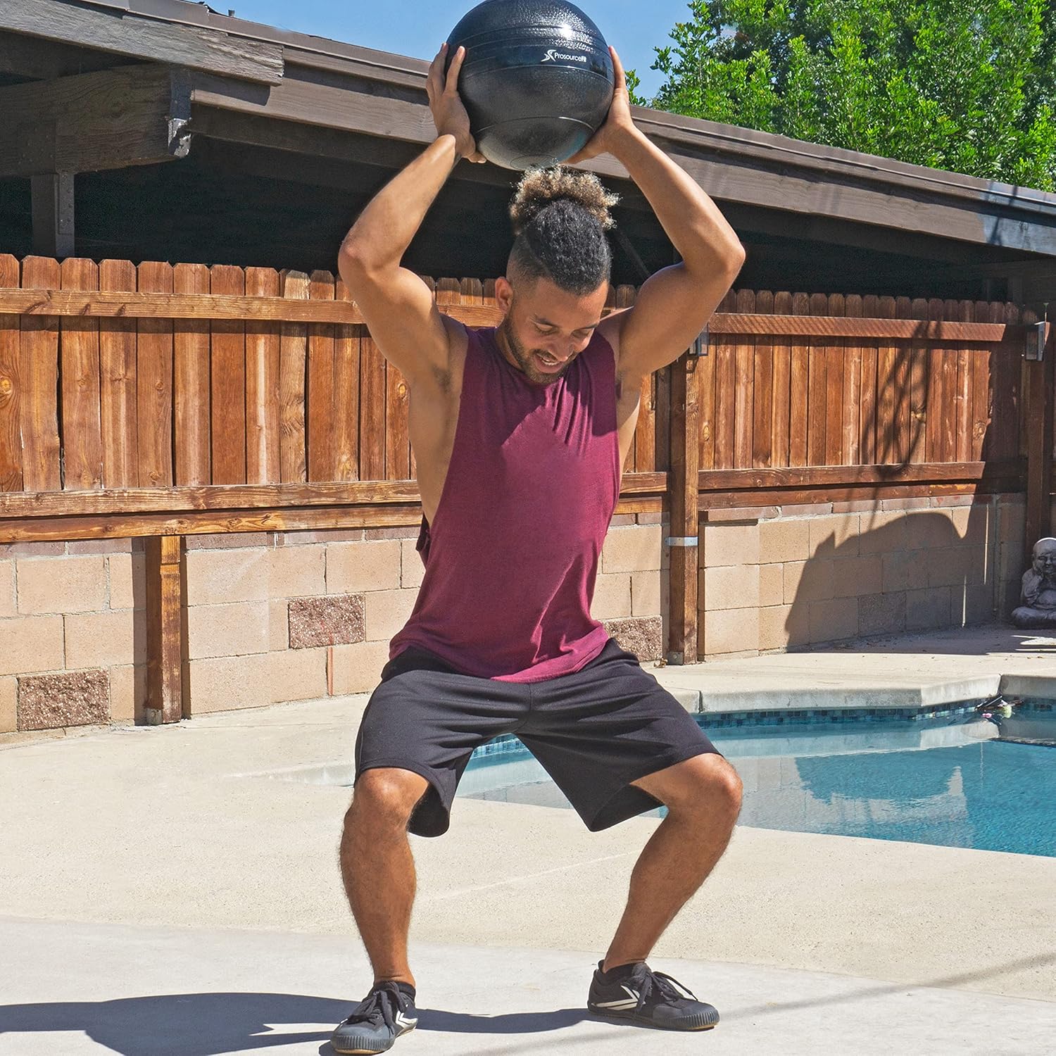 prosourcefit slam medicine balls tread textured grip dead weight balls for cross training, strength and conditioning exercises, cardio and core workouts classic - black 30 lb