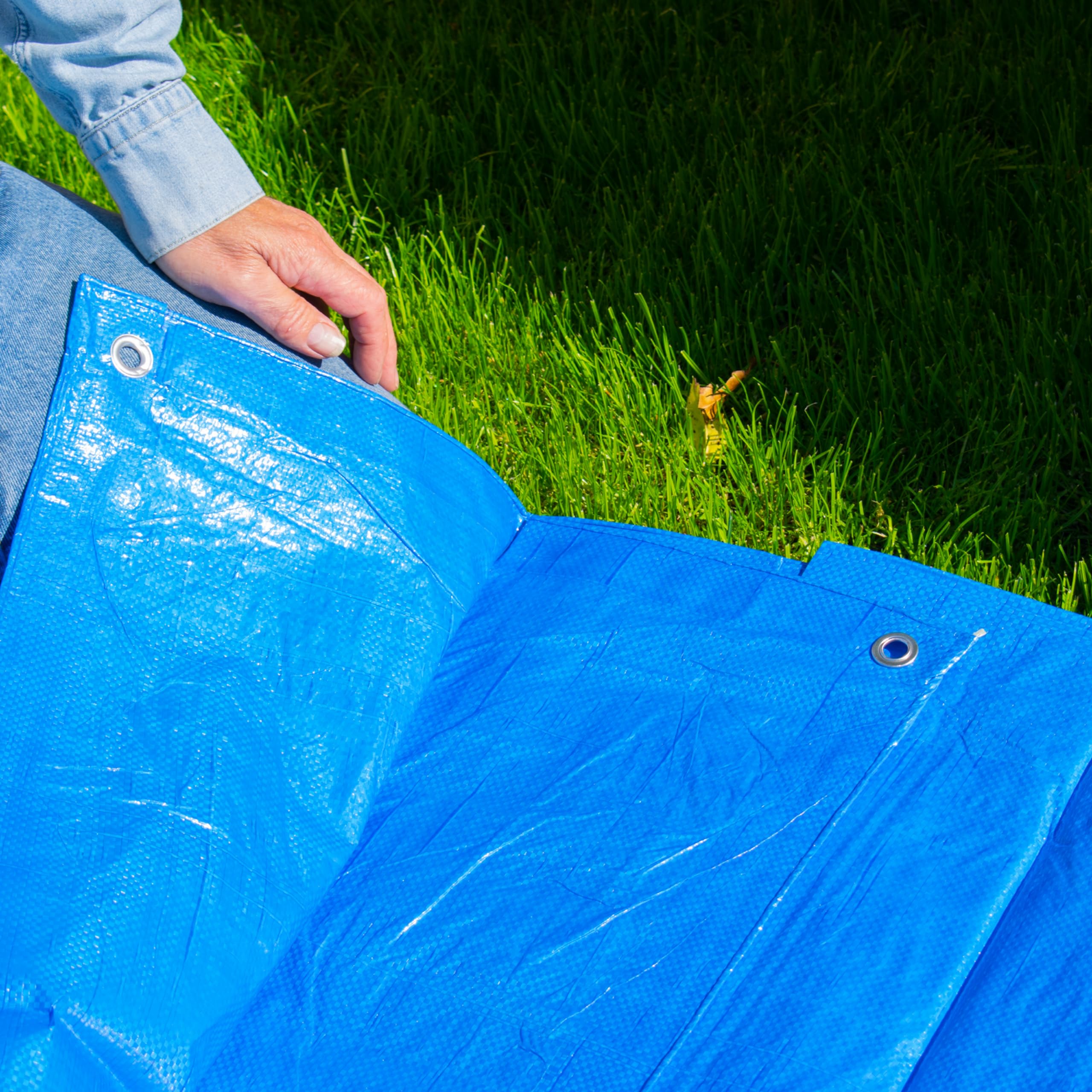 Waterproof tarpaulin builders tarp,camping ground sheet,cover up and weatherproof dry garden storage sheeting MASSIVE 5m x 6m (16.25ft x 19.5ft) - Image 4