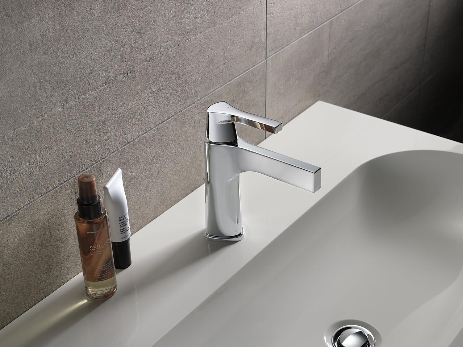 One-Day Sale: Up to 50% Off Delta Faucet Zura Single Hole Bathroom Faucet, Single Handle Bathroom Faucet Chrome, Bathroom Sink Faucet, Diamond Seal Technology, Drain Assembly, Chrome 574-MPU-DST