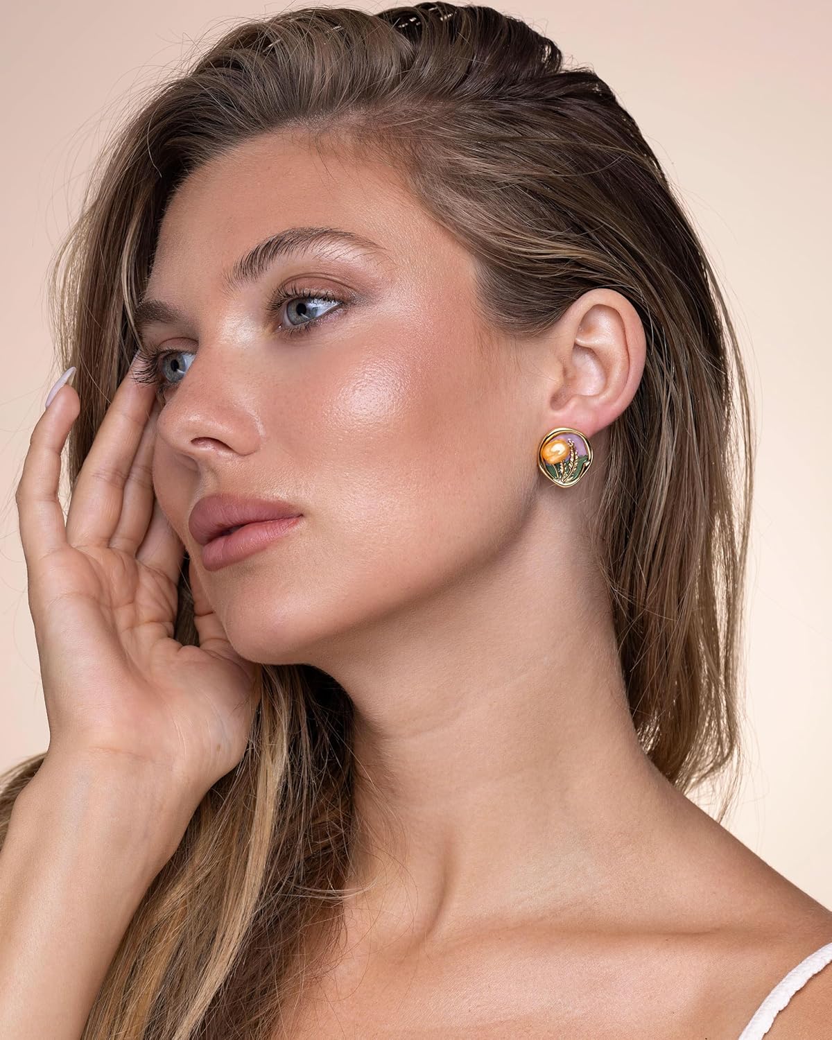 18K Gold Plated Mother of Pearl Flower Stud Statement Earrings for Women by SNGIA, Dainty Bold Retro Handmade Trendy Natural Sea Abalone Shell Floral Bohemian Jewelry Gifts, Small Unique Baroque Turquoise Stone Summer Beach Fashion Earrings Accessories, Vintage Gemstone Nickle Free Huggies Earrings. - Image 3