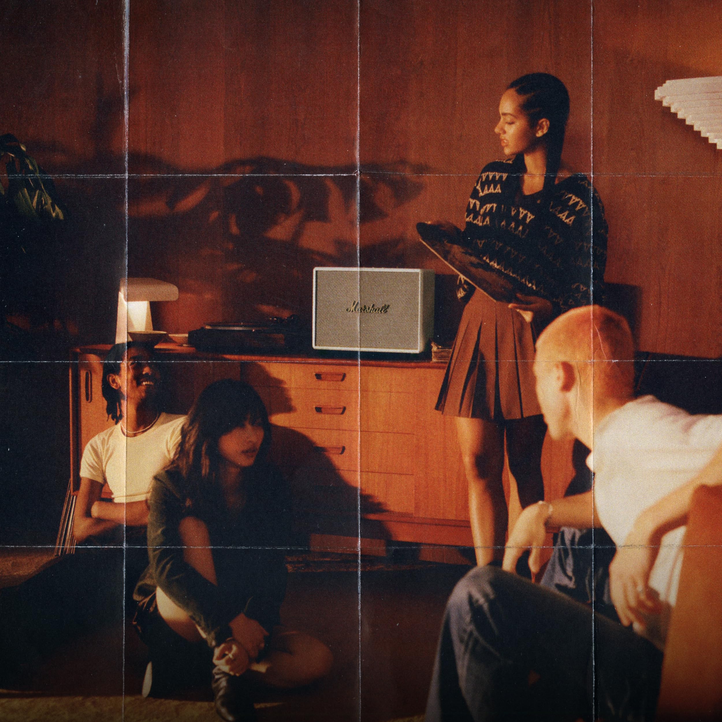 Image secondaire de Enceinte Bluetooth Marshall Woburn III - Son Immersif en Crème