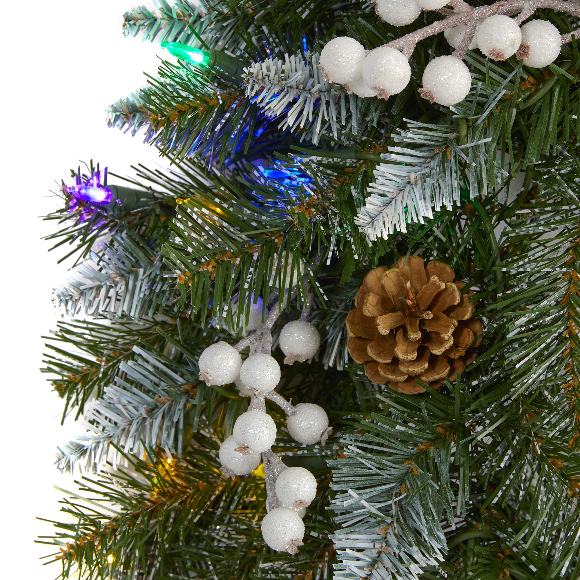 Nearly Natural - Corona de Navidad Artificial con Punta de Nieve de 24 Pulgadas con 50 Luces LED Multicolor, Bayas Blancas y piñas de Pino