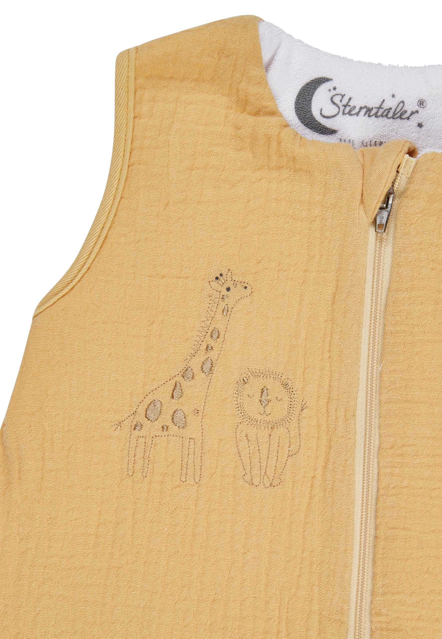 Sterntaler Schlafsack mit Beinen 92/98 Giraffe & Löwe – Musselin, Feinfrottee-Futter – Stulpen an Beinen – Zwei-Wege-Reißverschluss für einfaches Wickeln - 1,00 TOG – Baby Kleinkind Schlafsack, ocker