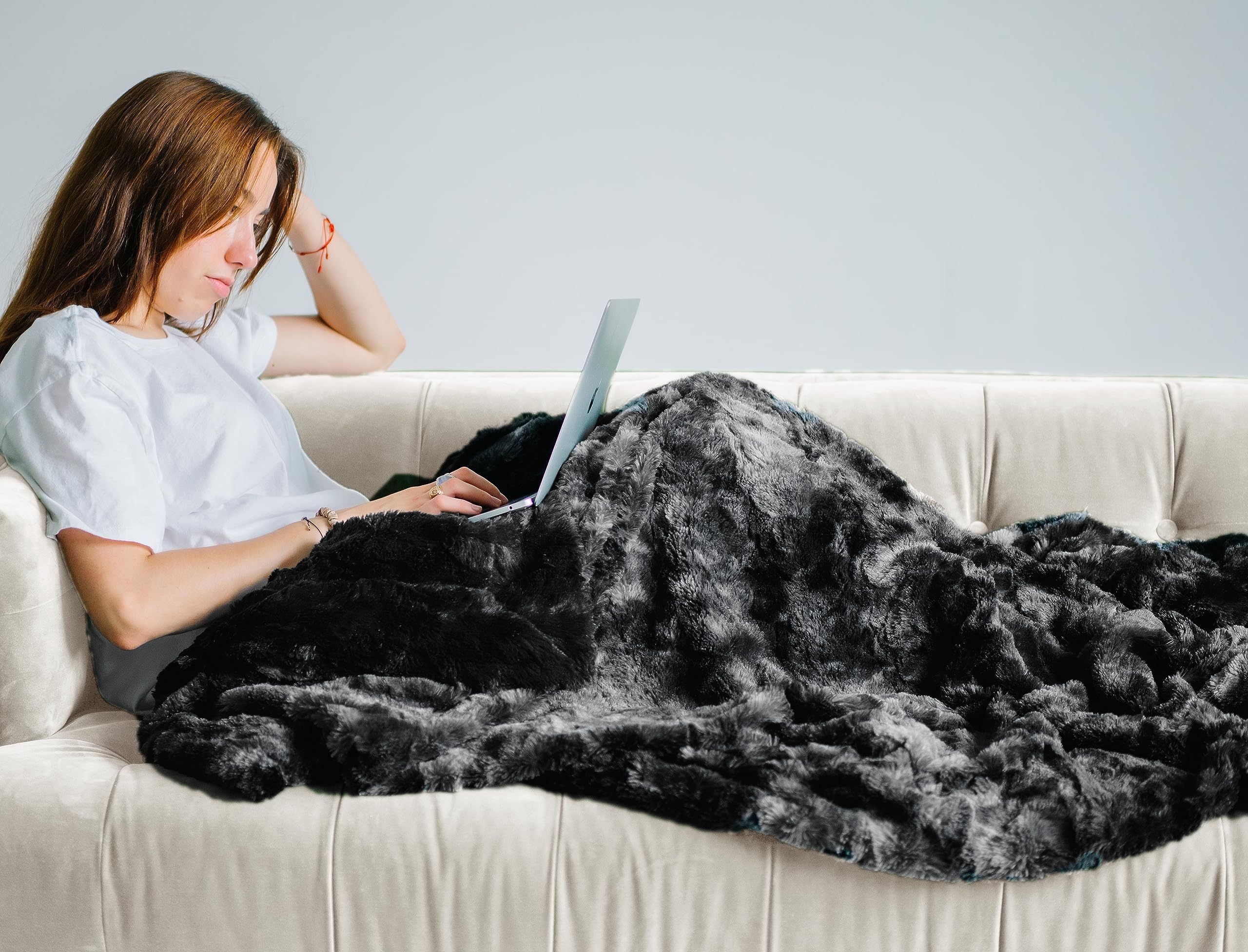 WOLF CREEK BLANKET Doublesoft - Oversized Faux Fur Throw Blanket, 50"x65" Black Soft Fuzzy Fluffy Cozy Plush Furry Comfy Warm Home Decor for Couch Bed Chair & Bedroom