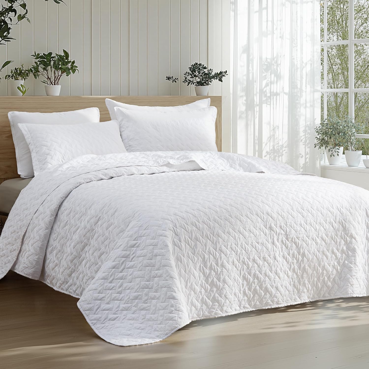 Bedsure Quilts King Size - Lightweight Bedspreads King Size with Basket Weave Pattern, Soft Quilt Bedding, White Comforter Coverlet for All Seasons (106" x 96") King (106" x 96") 01 - White