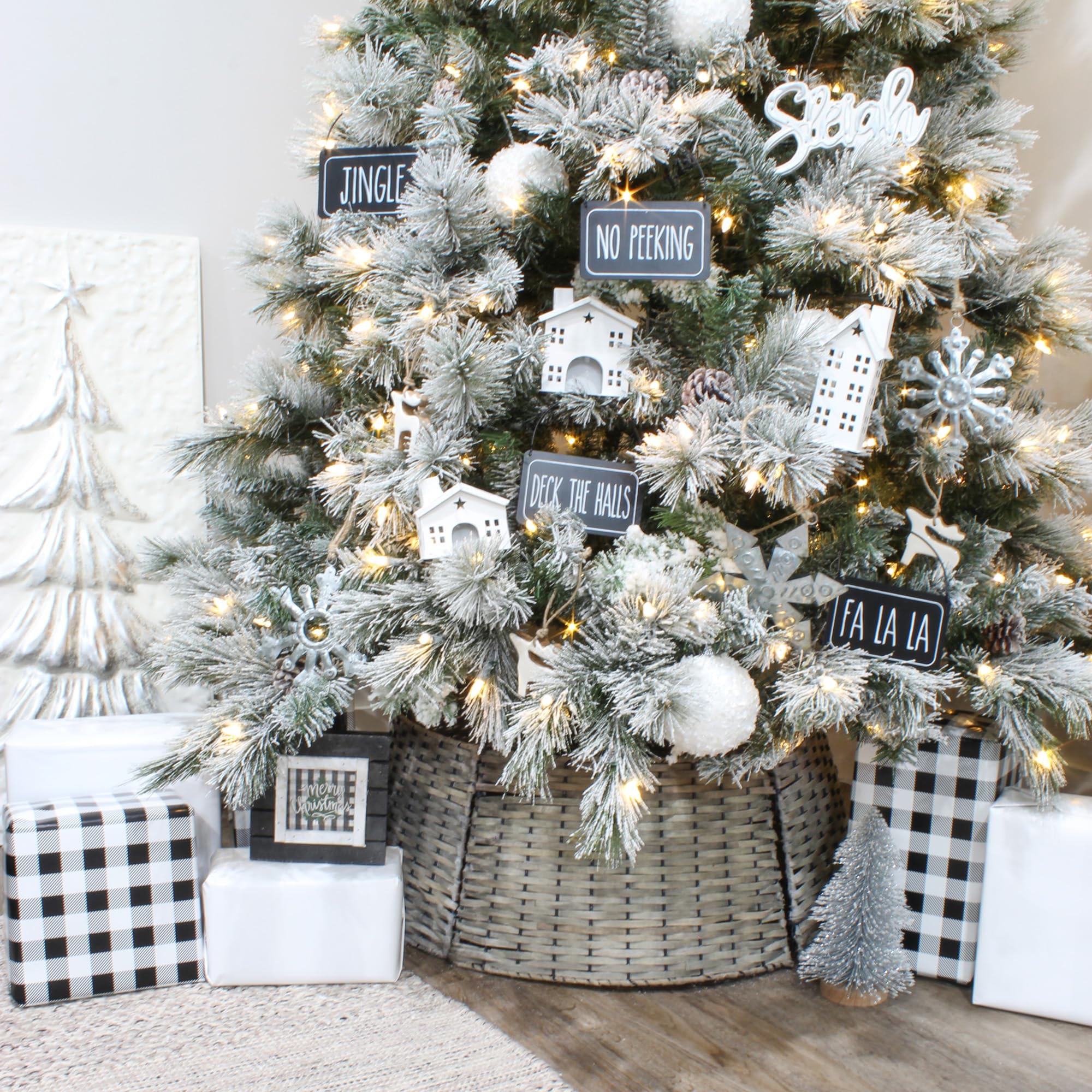 AuldHome Design Wicker Christmas Tree Collar (Gray Washed, 29-Inch), Real Wood Basket