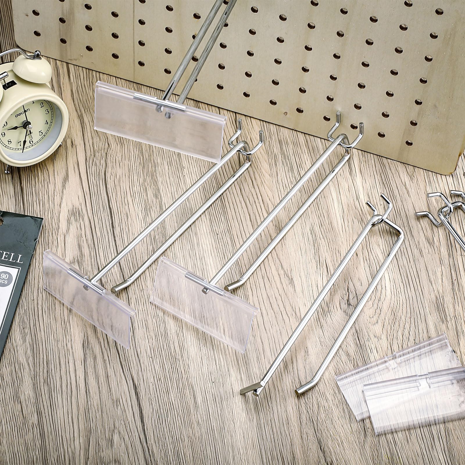 Thyle 50 ganci in metallo per scansione con porta etichette, per pannelli forati da 1/8" a 1/4", ganci per pannelli forati con cartellino del prezzo, accessori da parete per pannelli forati, ganci in