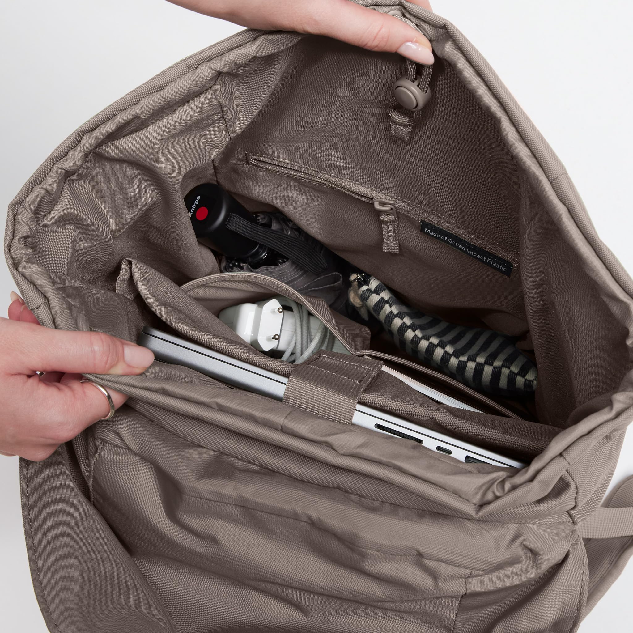 GOT BAG Rucksack Flap Pack | Daypack mit 16" Laptopfach | Laptoprucksack wasserabweisend für Arbeit, Reise