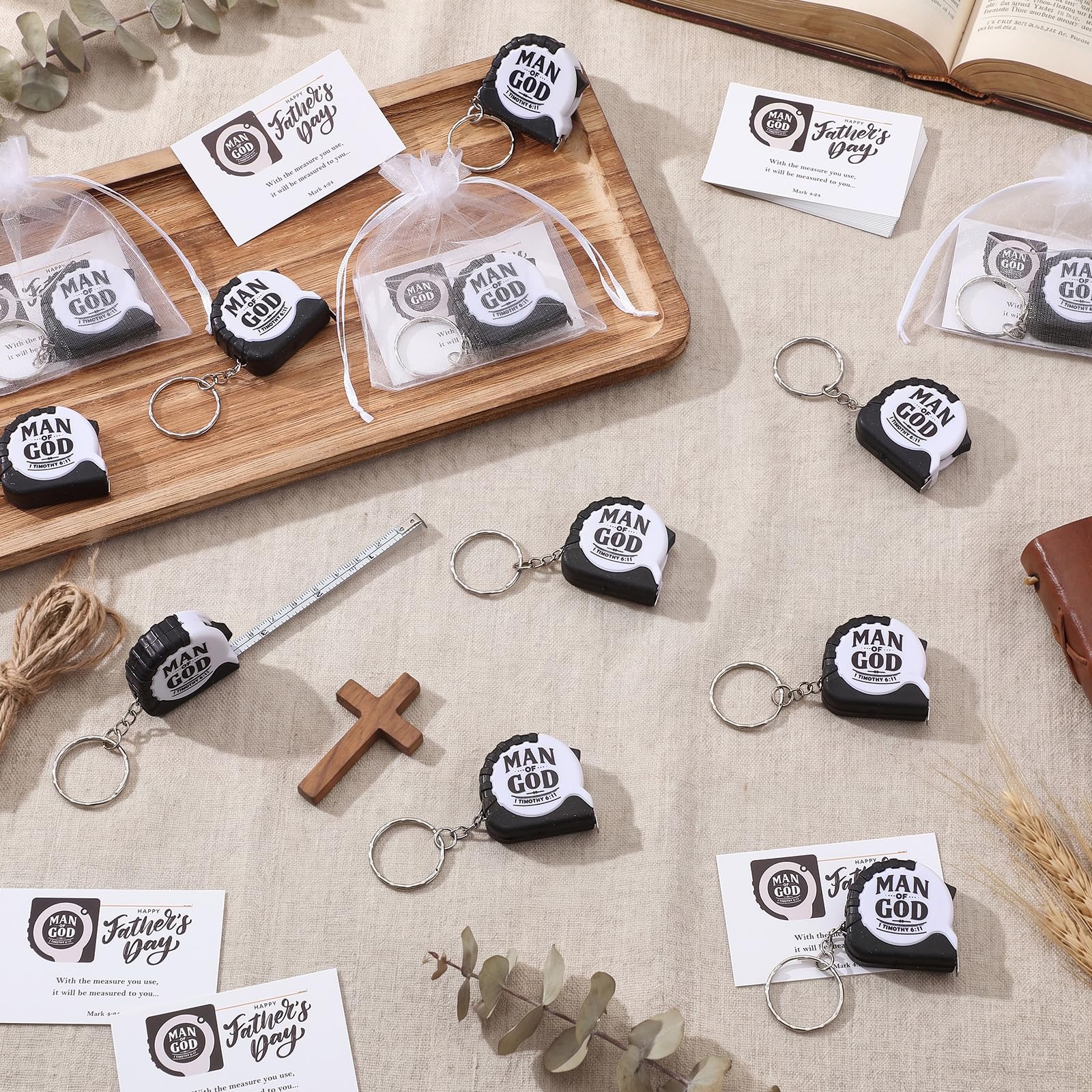 80 Sets Mann Gottes Geschenke Vatertag Mini Maßband Schlüsselanhänger Christian Einziehbares Maßband Taschengröße Messung mit religiösen Karten Taschen für Papa Kirche Pastor Pate