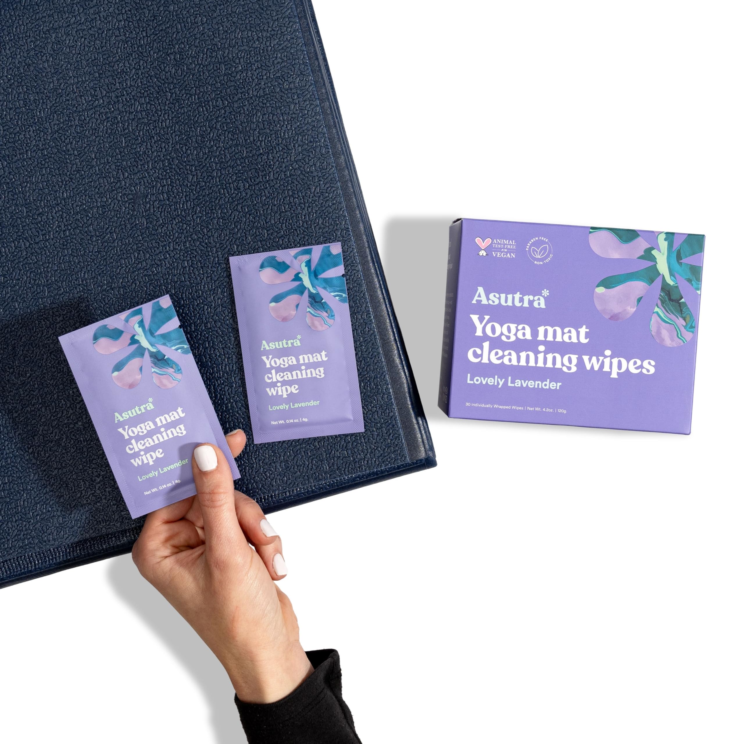 ASUTRA Toallitas de limpieza para esterilla de yoga (lavanda encantadora), toallitas envueltas individualmente, 2 cajas (30 cada una), sin residuos resbaladizos, limpieza profunda para equipo de