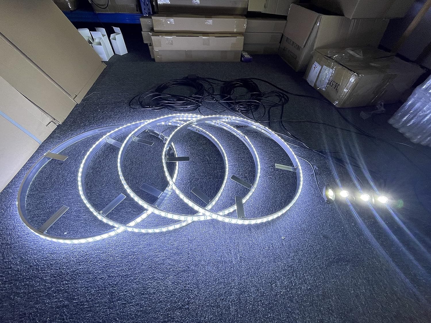 Sando Tech 17.5'' Double Row Pure White Led Wheel Ring Light + 4PCS Rock Light Underbody Decoration Light Kit Synchronize Wiring with 8 Way Splitters Switch Ctrl