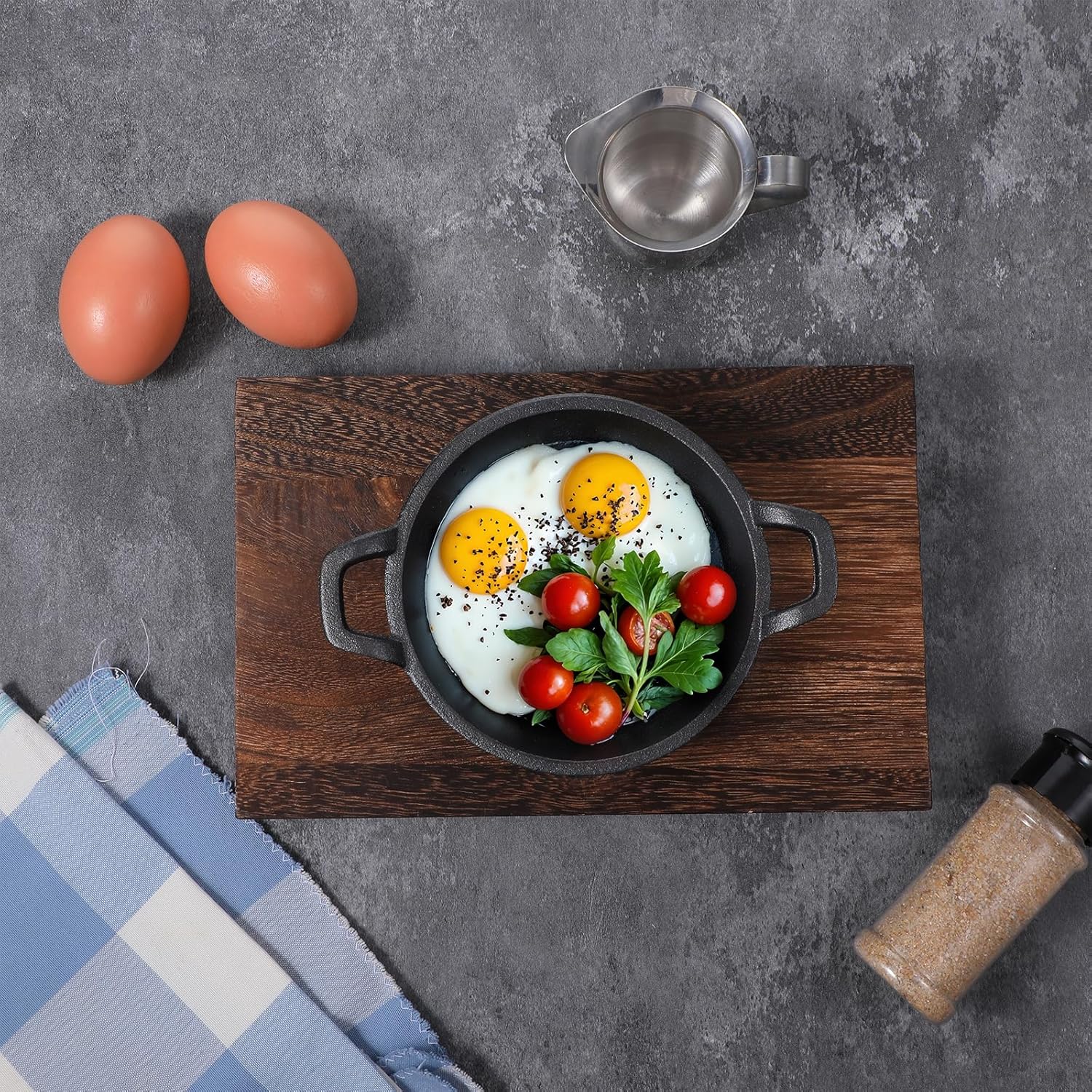 Mini Cast Iron Skillets 4.25 x 4.25 x 1.1 Inch Cast Iron Pan Small Ramekin Set Black Casserole Dish Cookware Oven Safe Mini Skillets for Kitchen Indoor Outdoor Picnic (2 Pack)