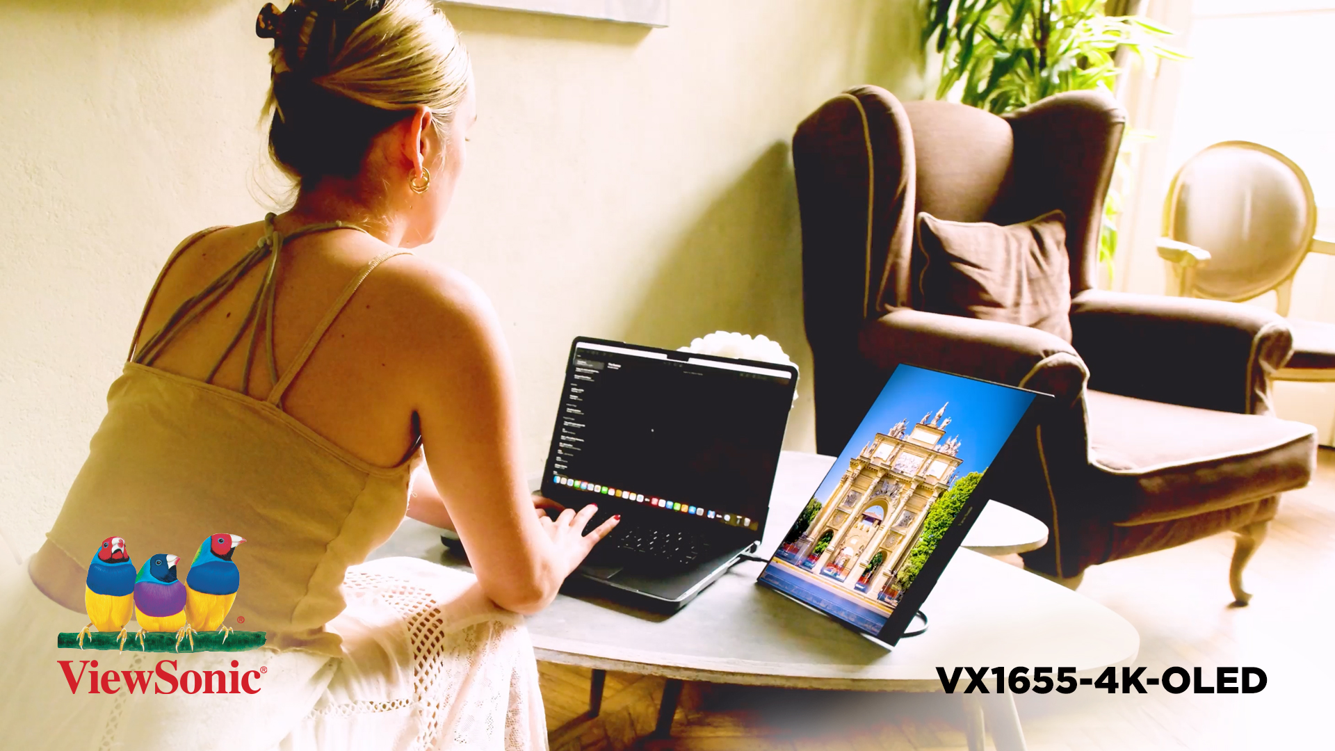 新品　ViewSonic 15.6インチ ポータブルモニター OLED 4K ViewSonic 15.6