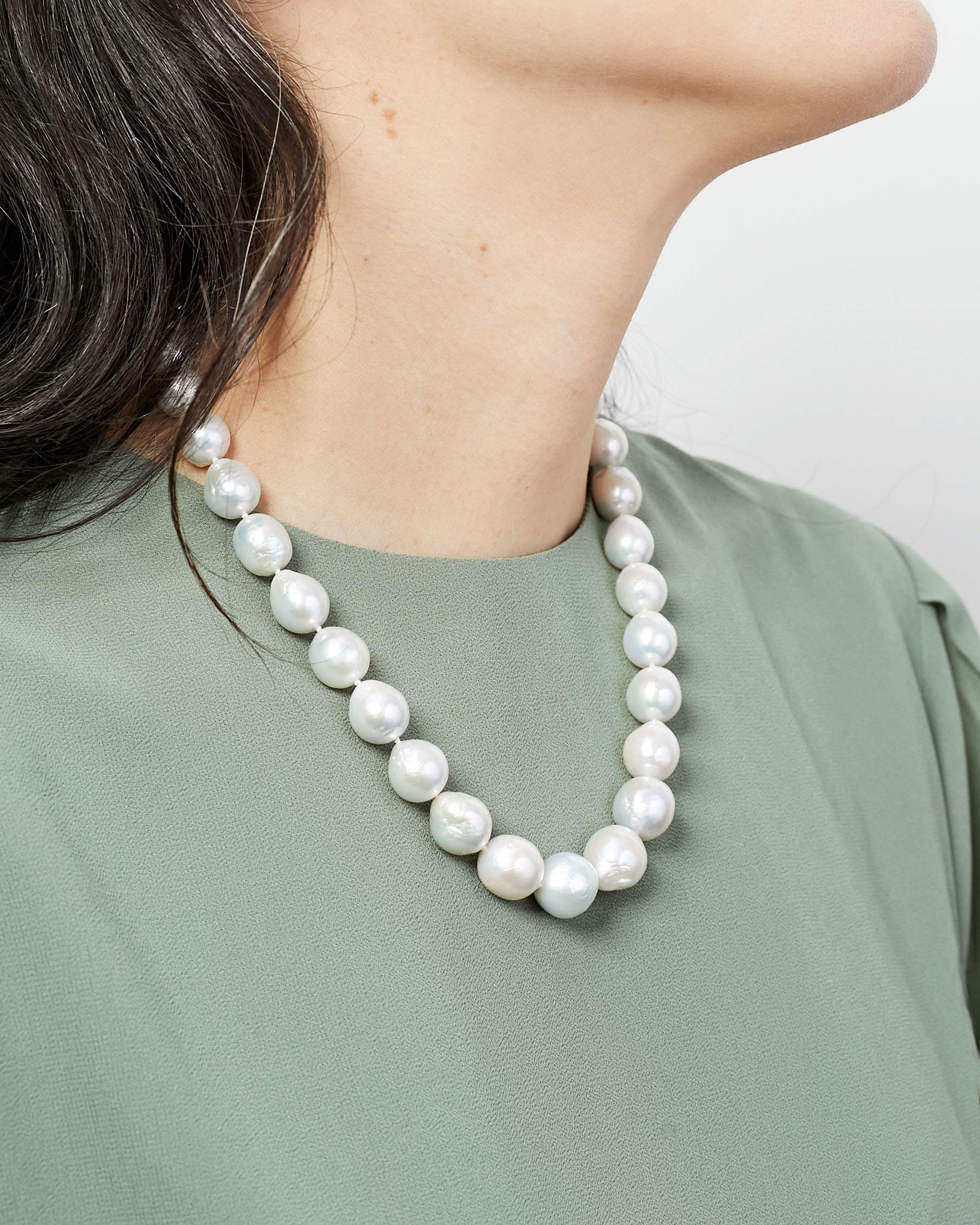 Secret & You Collar de Perlas de Mujer Cultivadas de Agua Dulce Barrocas Edison de 42 cm de largo Perlas Barrocas Grandes con nudo entre cada perla con cierre Plata de Ley.