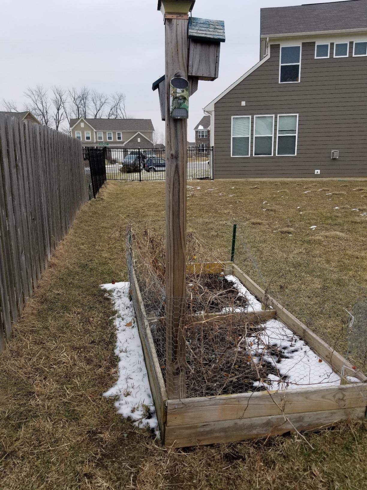 Feeder Hog Vizzlema Outdoor Solar Feeder Light for Hunting with Motion Sensor and Green Light (Pack of 2)