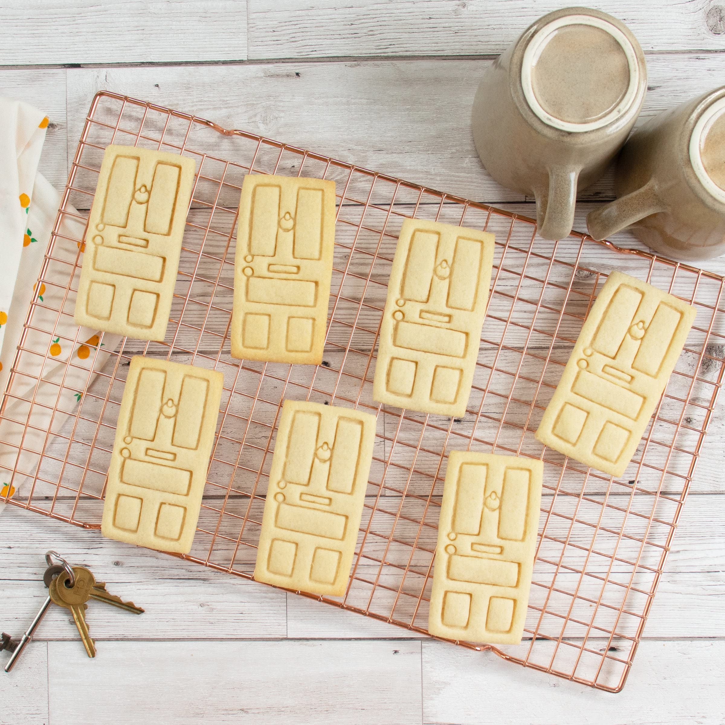 bakerlogy 4er Set Einweihungsparty Ausstechformen (Trautes Heim, Glück allein, Haustür, Hausschlüssel, Willkommen Matte), 4 Teil