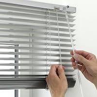 Jaluzele din aluminiu Deco Company cu fixare prin clipsare, fără găurire, argintiu, 60 x 130 cm, rulou pentru umbrire și protecție solară 3