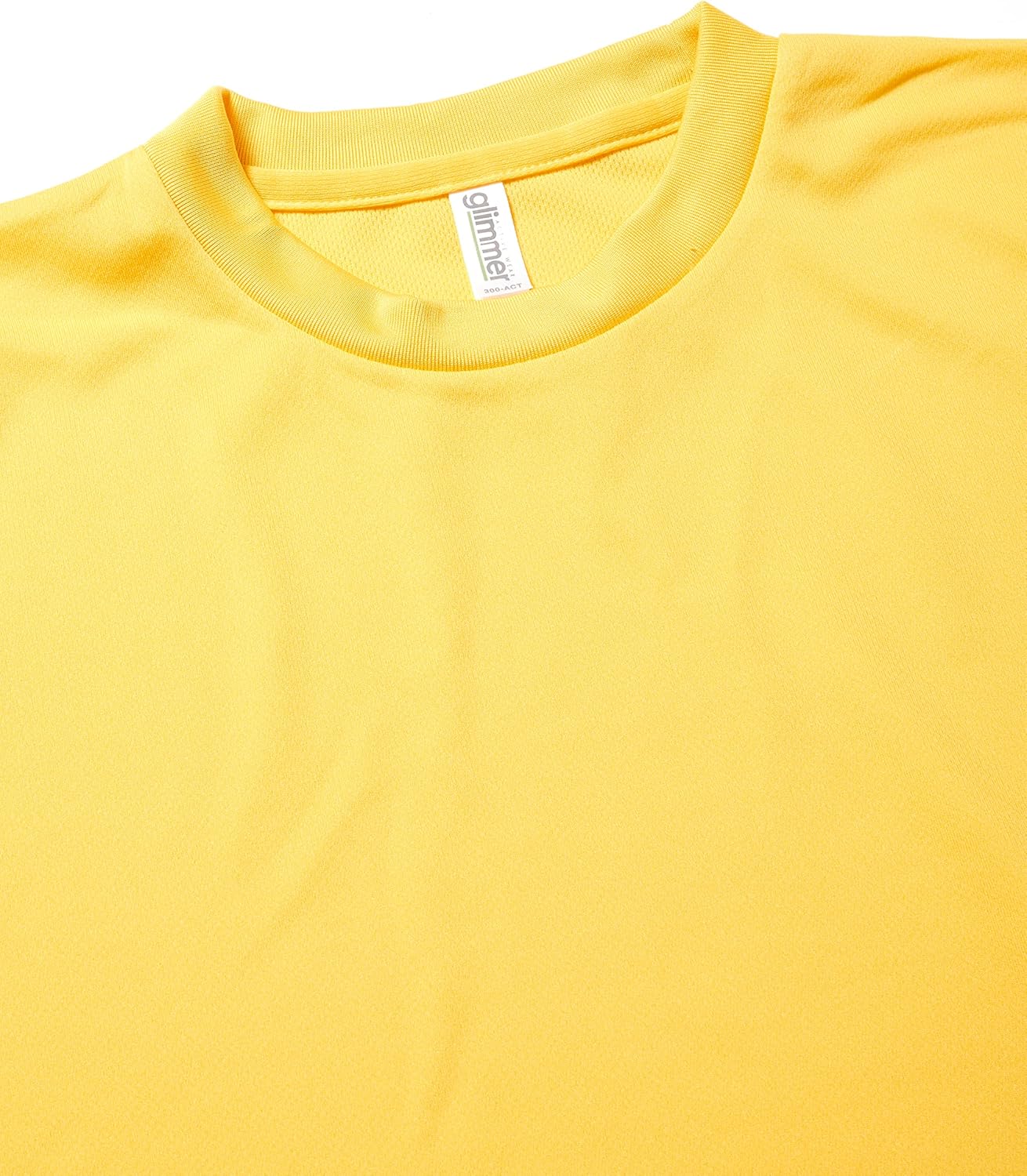 様々なカラーのドライTシャツ