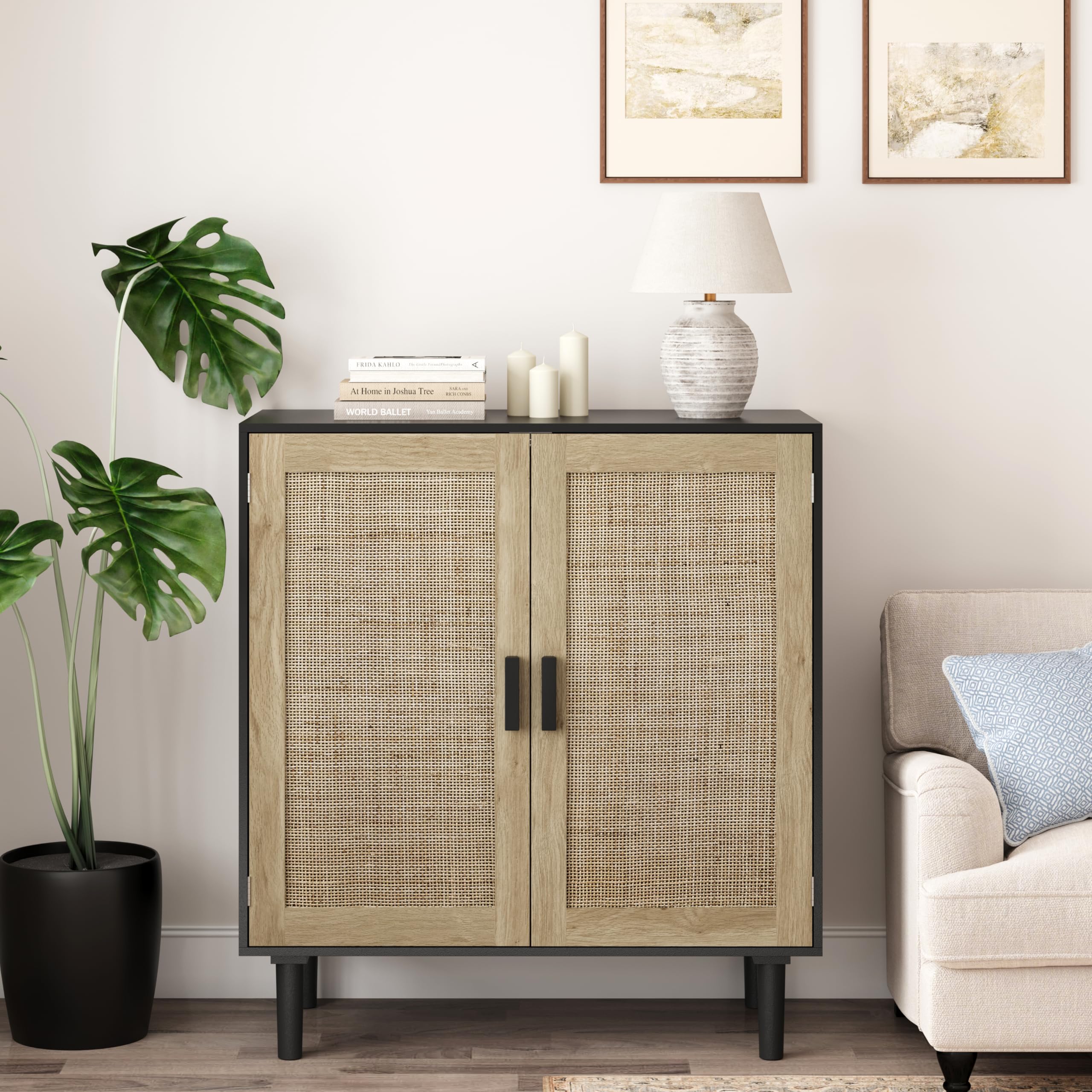 Sideboard Rattan, 2 Türen, Magnetverschluss, Kippschutz, schwarz, stabil | Kommode aus MDF mit Rattan-Fronten, Massivholzgriffen und viel Stauraum, für Wohnzimmer, Esszimmer und Diele