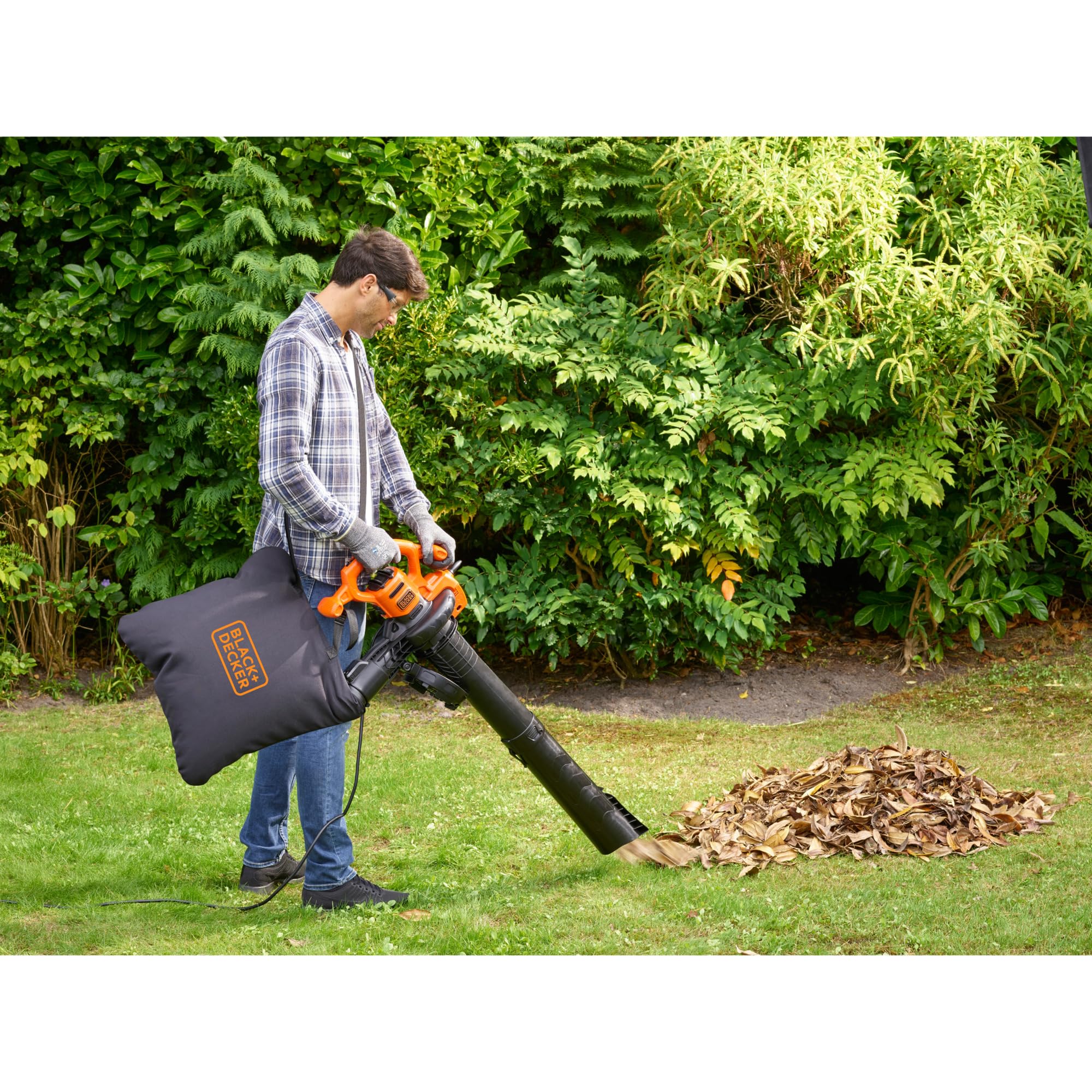 BLACK+DECKER BEBLV260 Soplador Aspirador y Triturador de Hojas 2.600W Velocidad de Soplado de 315 Km H
