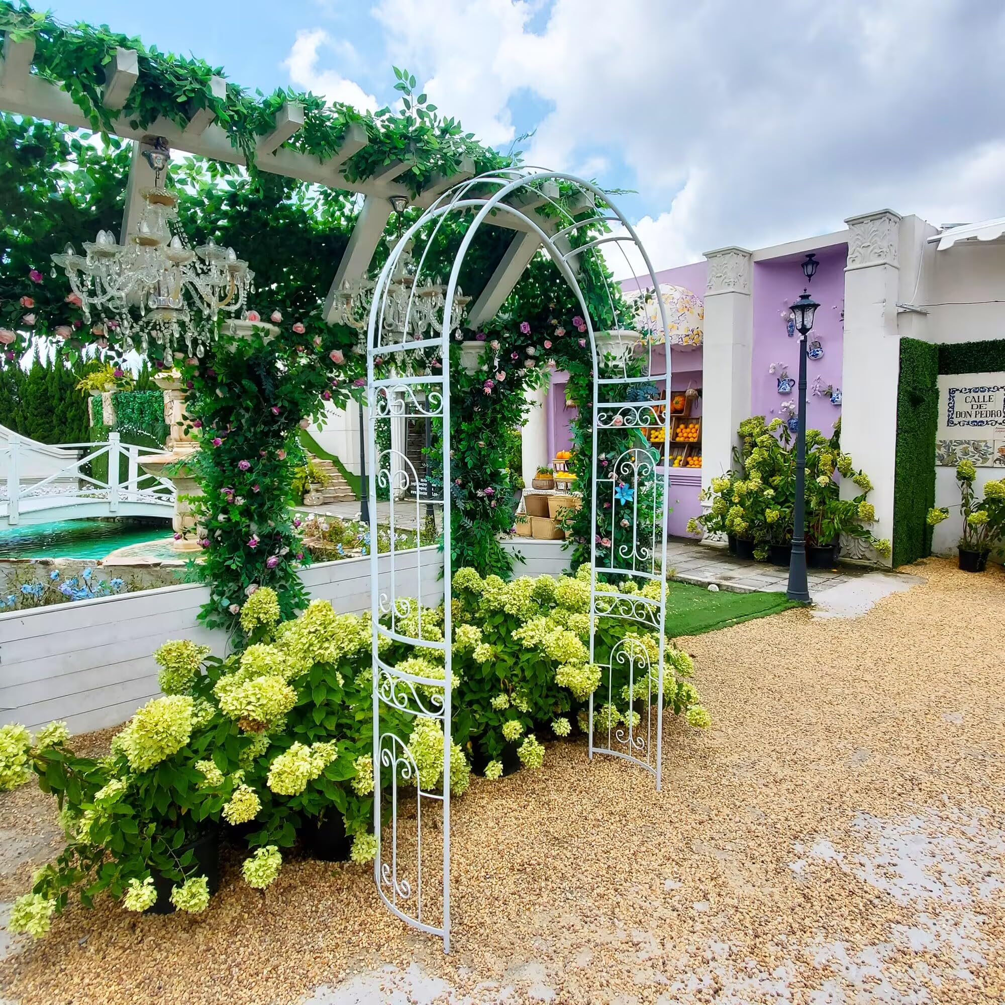 Weiß Rosenlaubengarten 242 x 114 x 35,5 cm Weißes Hochzeitsbogen Gartenbogen Metallbogen mit Eleganter Kurve für Kletterpflanzen, Rosen, Reben, Rasen, Garten, Patio, Outdoor-Zeremonie