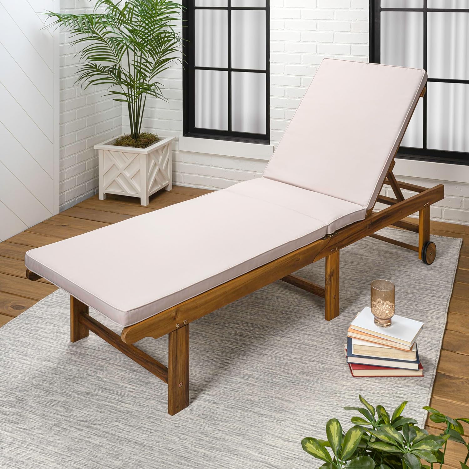 JONATHAN Y LNG1102A Mallorca 77.17"x23.62" Modern Classic Foldable Adjustable Wood Chaise Outdoor Lounge Chair with Cushion & Wheels, for Pool, Deck, Poolside, Beige/Natural
