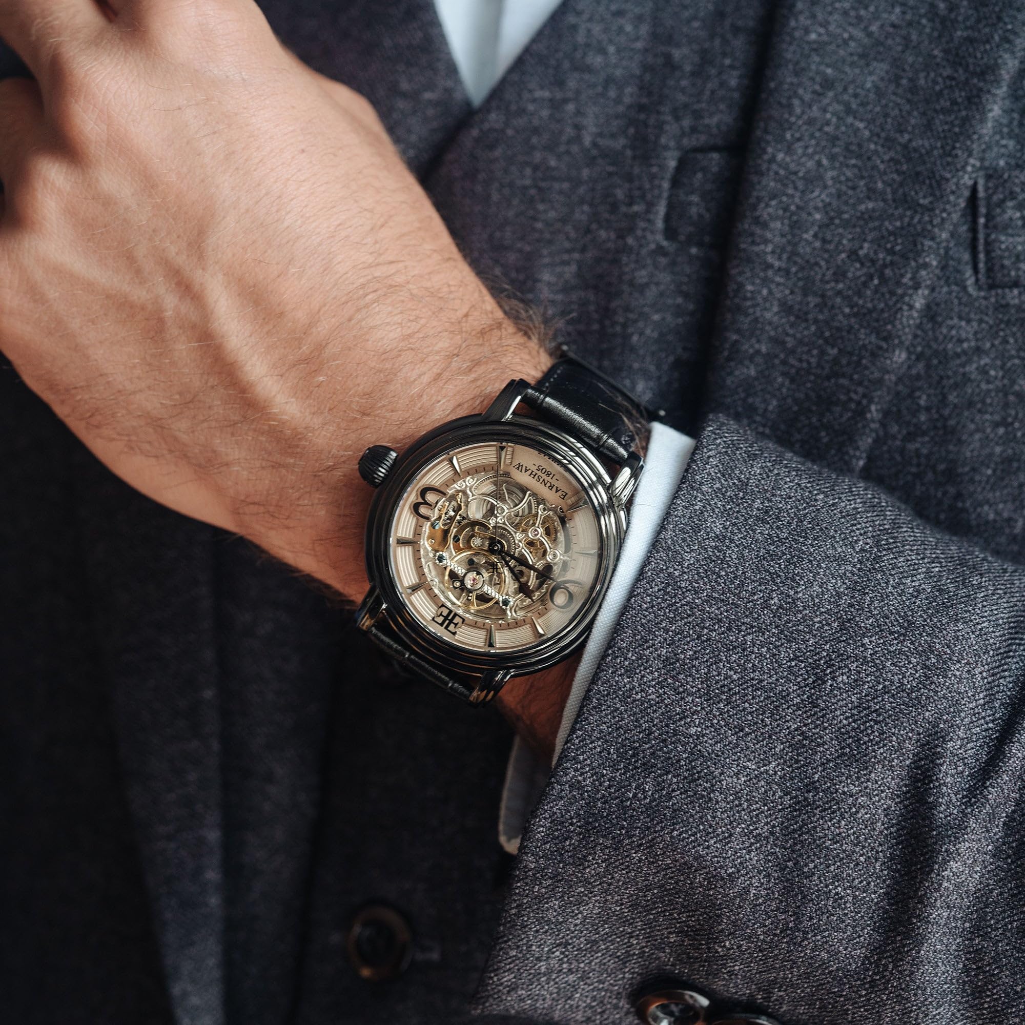 Thomas Earnshaw Longcase Grande Skeleton Herren Automatikuhr 48 mm mit offenem Herz Zifferblatt und Echtlederarmband ES-8011