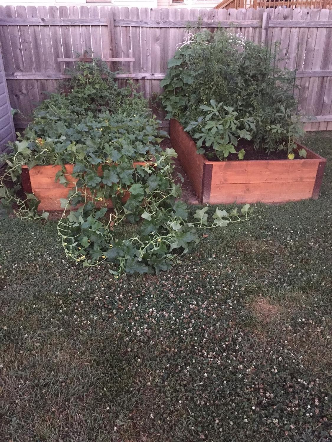 RMP Garden Bed Corner Bracket - Set of Four - 20-24 Inch Bed