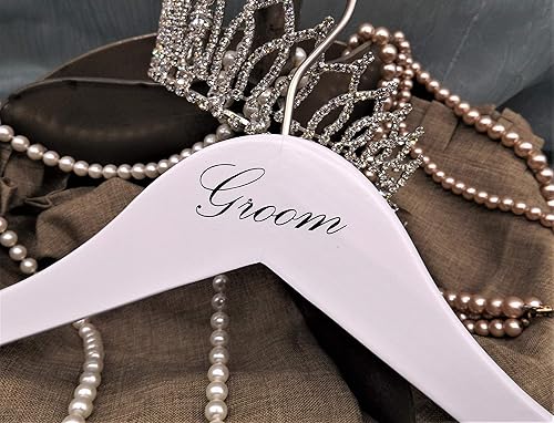 Miniatura 3 de NAHANCO BG20117 - Juego de colgadores de novia, perchas de madera blanca con impresión negra (brocha y novio), 17 pulgadas (juego de 2 piezas)