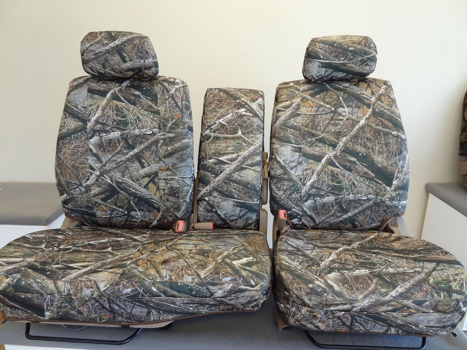 Durafit Seat Covers, Made to fit 2000-2004 Tundra Seat Covers Savanna Camo 40/60 Split Seat with Adjustable Headrest and Center Console in Camo Endura