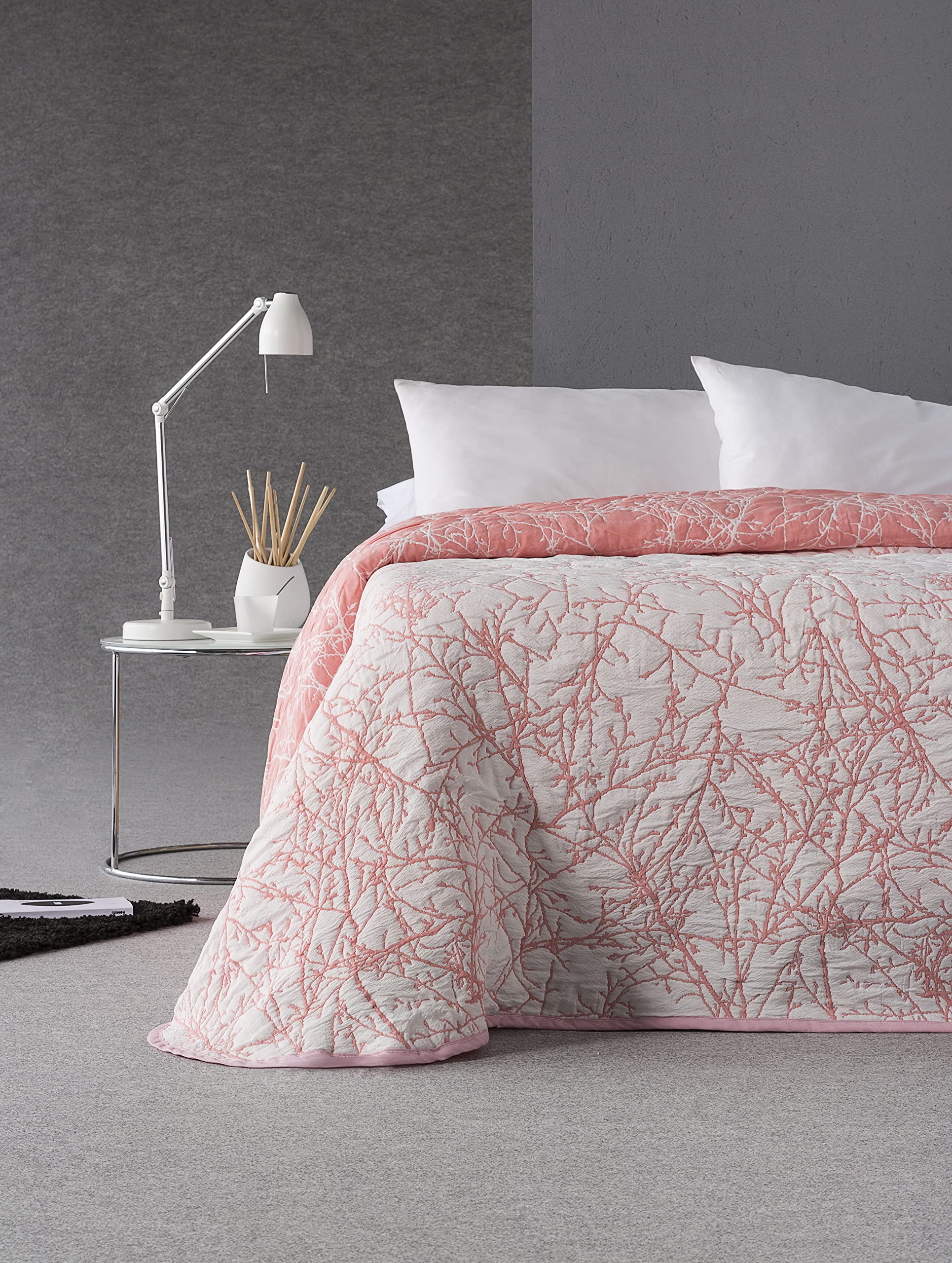 Estoralis | TOPACIO | Colcha Verano de Diseño Moderno | Tejido Jaquard Alta Resistencia | Coral | para Cama 90 cm. (190 x 270 cm. AnchoxAlto) | Cubre Cama para Todas Las Estaciones