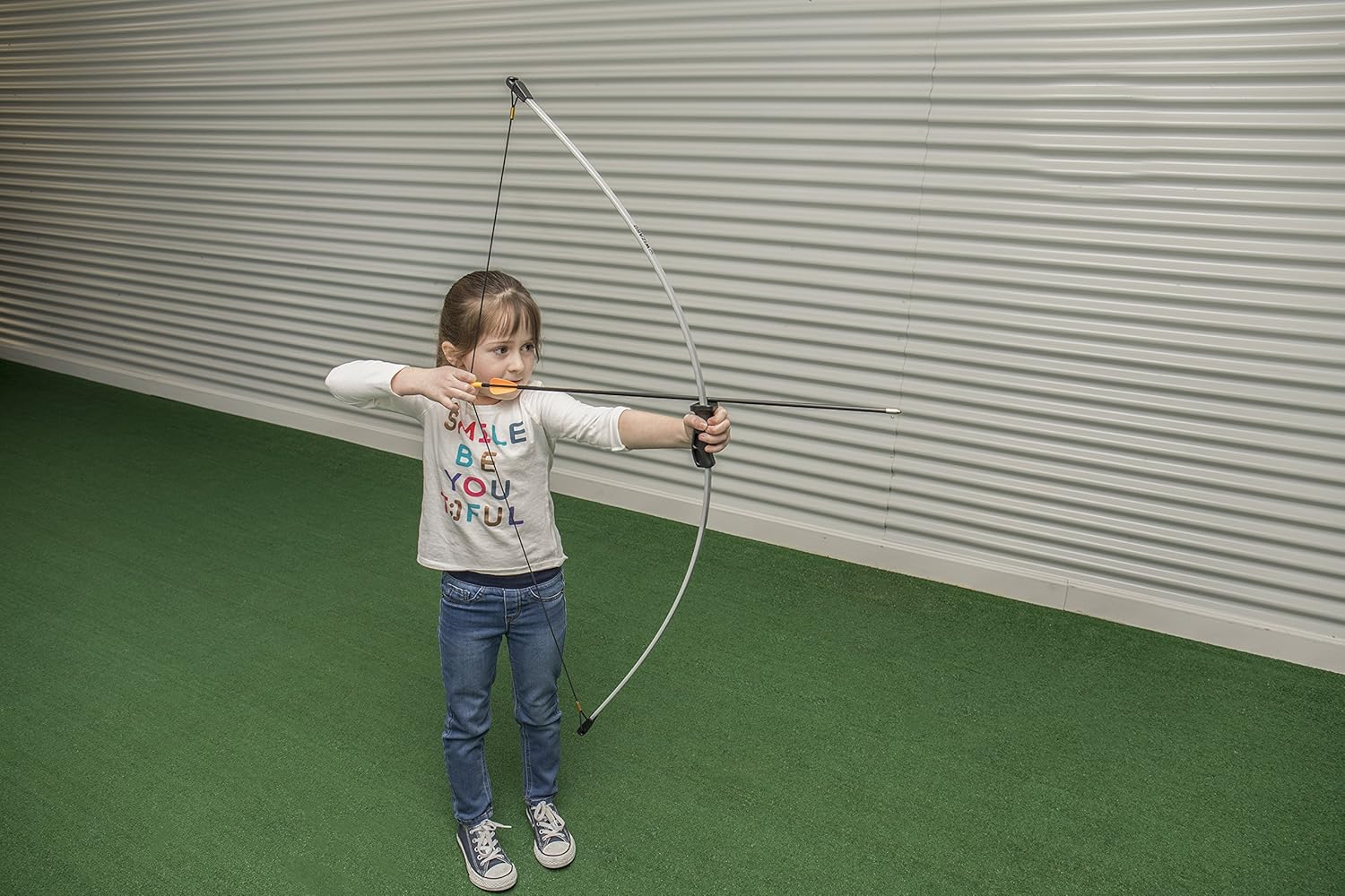 Bear Archery Wizard Youth Bow Set Includes Arrows Recommended for Ages 5 to 10 (Right Hand/Left Hand)