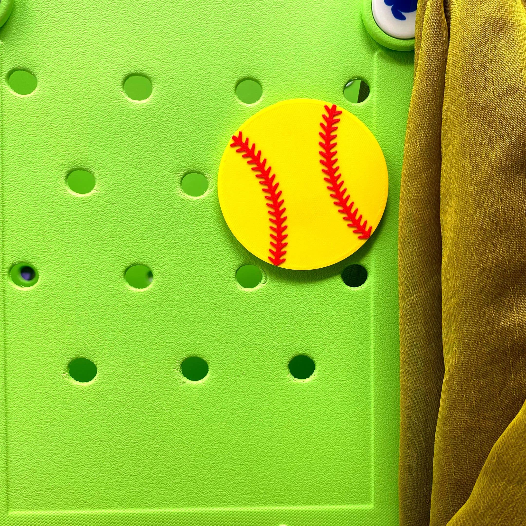 BOGLETS – zawieszka sportowa do softballu – ozdobne akcesoria do charmsów kompatybilne z torbami typu Bogg, po prostu torbami południowymi i innymi torbami typu tote, Charm, Tworzywo sztuczne, Bez kamienia szlachetnego