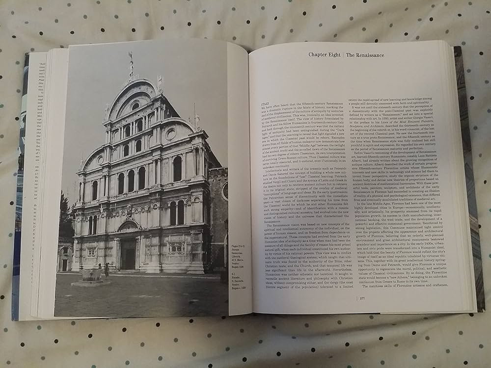 洋書 The History of Postmodern Architecture historyofpostmod0000klot_y2w9