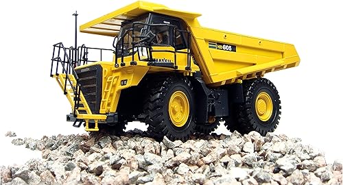 Universal Hobbies Camión volquete UH8009 de Komatsu HD605 de la escala 1:50
