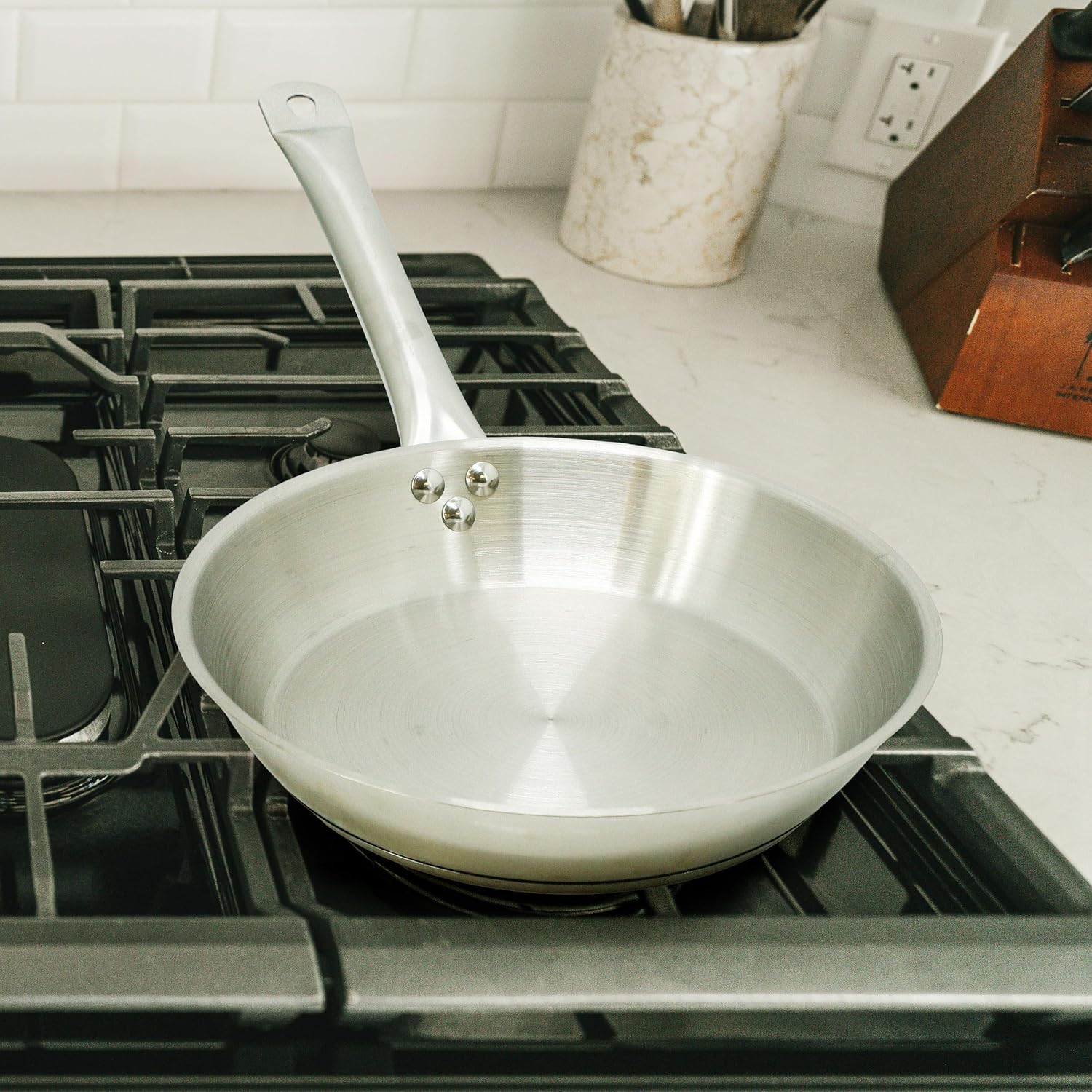 Megachef Professional Kitchen Heavy Duty Round Stainless Steel Fry Pan (10 Inch)