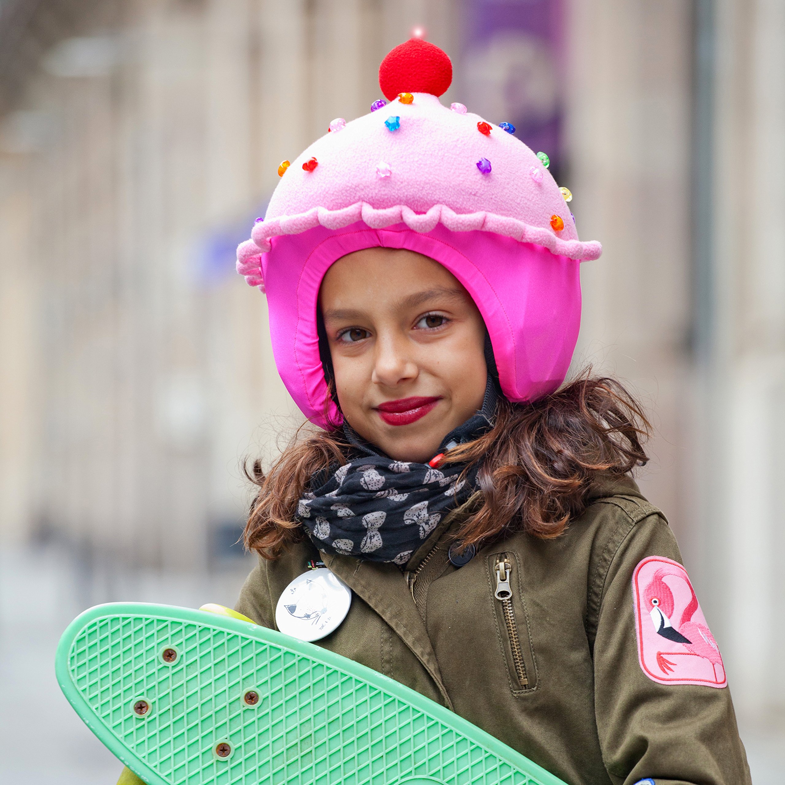 COOLCASC Multisport Couvre-Casque LED Cup Cake à la Fraise