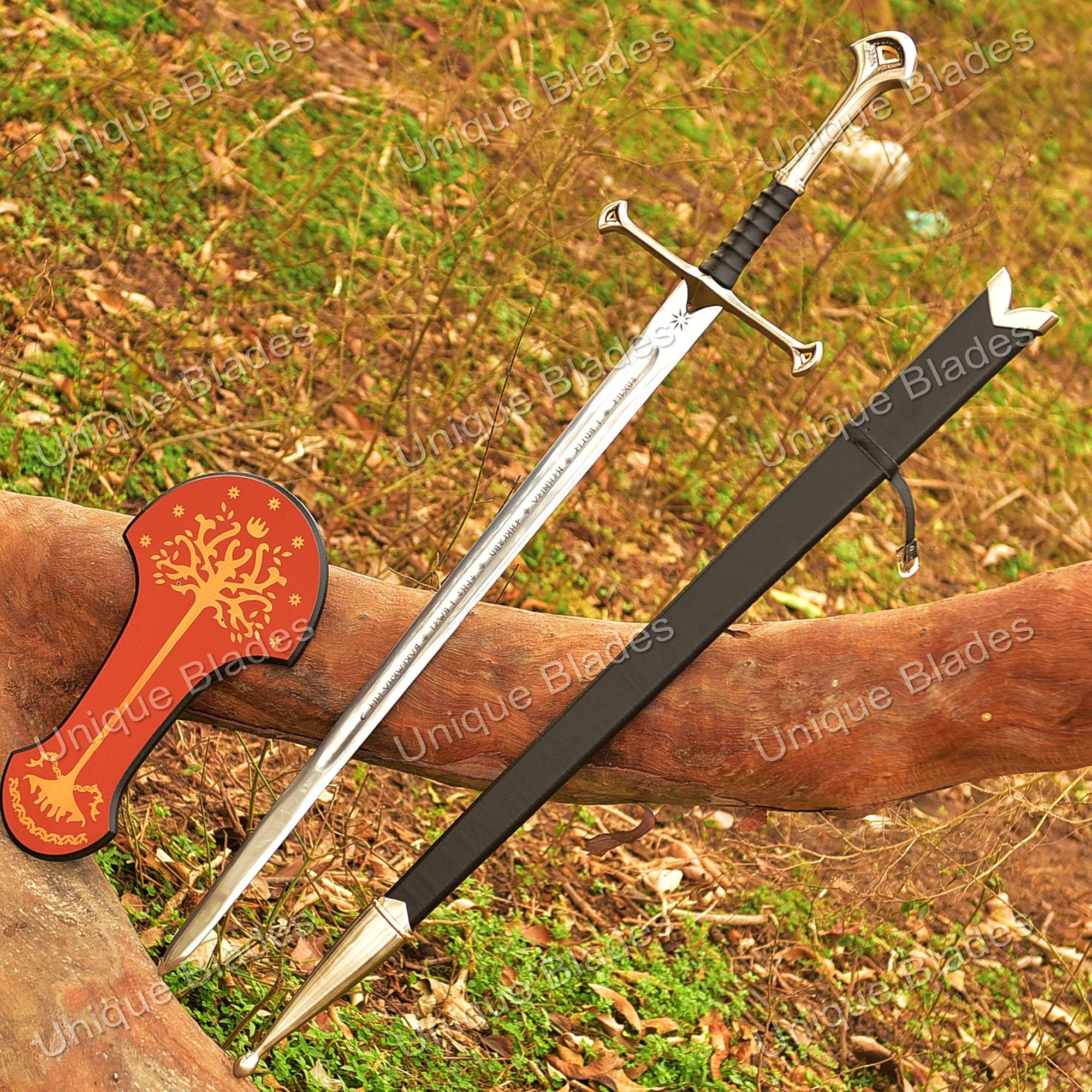 Anduril-Schwert des Striders, individuell graviertes Schwert, LOTR-Nachbildung, Herr der Ringe Geschenk, Wandhalterung und Schwertscheide aus 440C-Edelstahl, grau