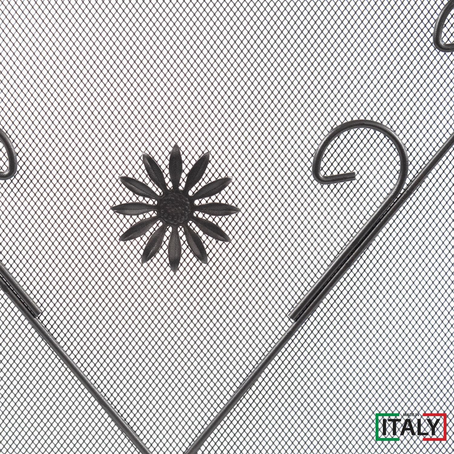 MOHOME Parascintille per Camino Angolare Nero Ferro Battuto Design Floreale 45 x 100 cm Cuore Griglia Paraschizzi Made in Italy Caminetto Parafuoco Protezione per Stufa Caminetti Accessori per Camino