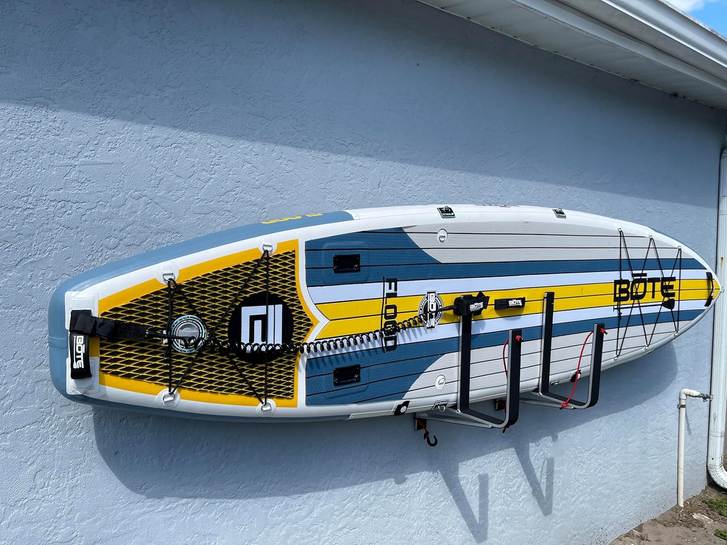 Pontoon Boat Dual Wake/Paddle Board Solution with Storage Rack-Aluminum
