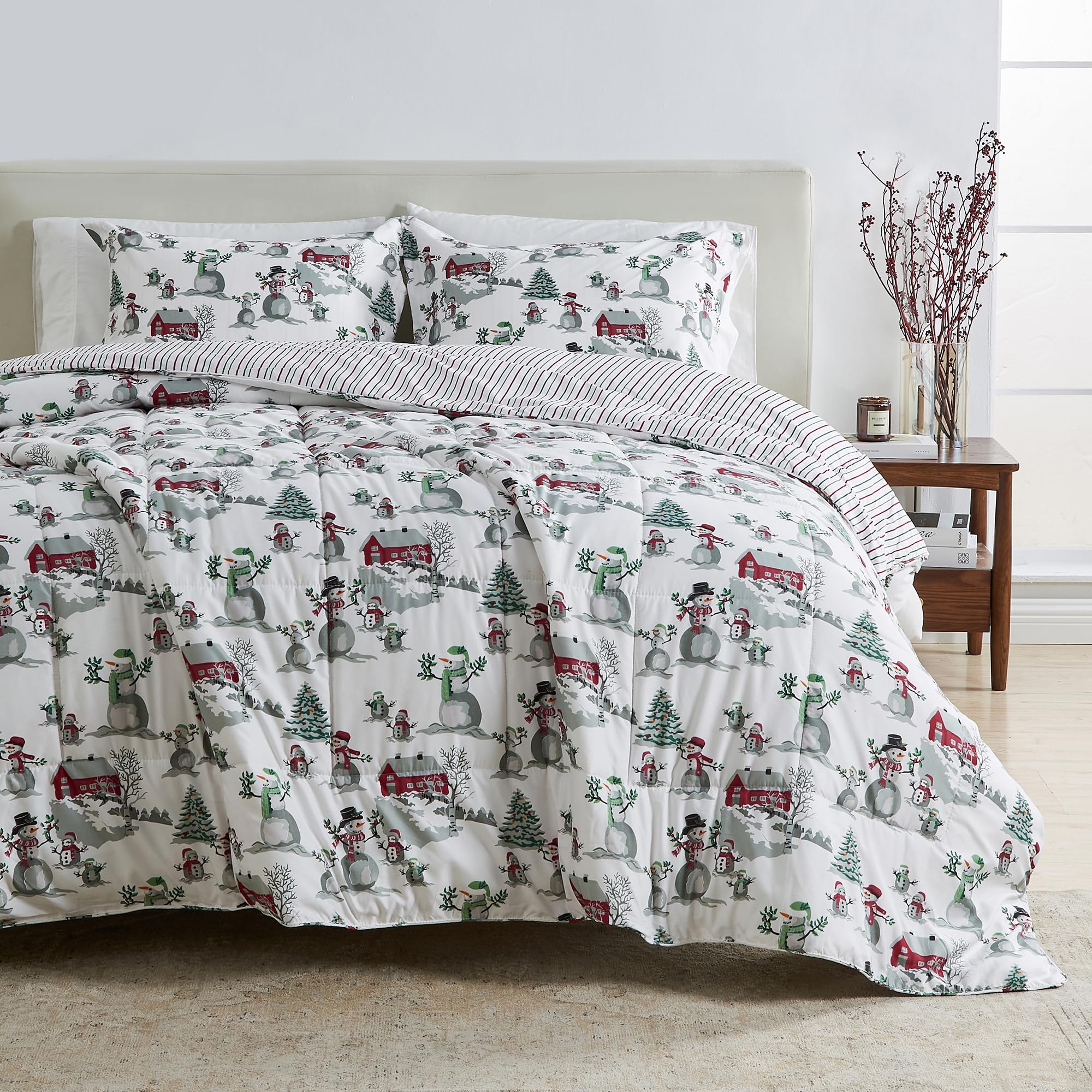 Great Bay Home Full/Queen Size Holiday Comforter Set - Down Alternative 3 Piece Comforter Sets - All Season Bedding, Winter, Lodge Inspired Bedroom