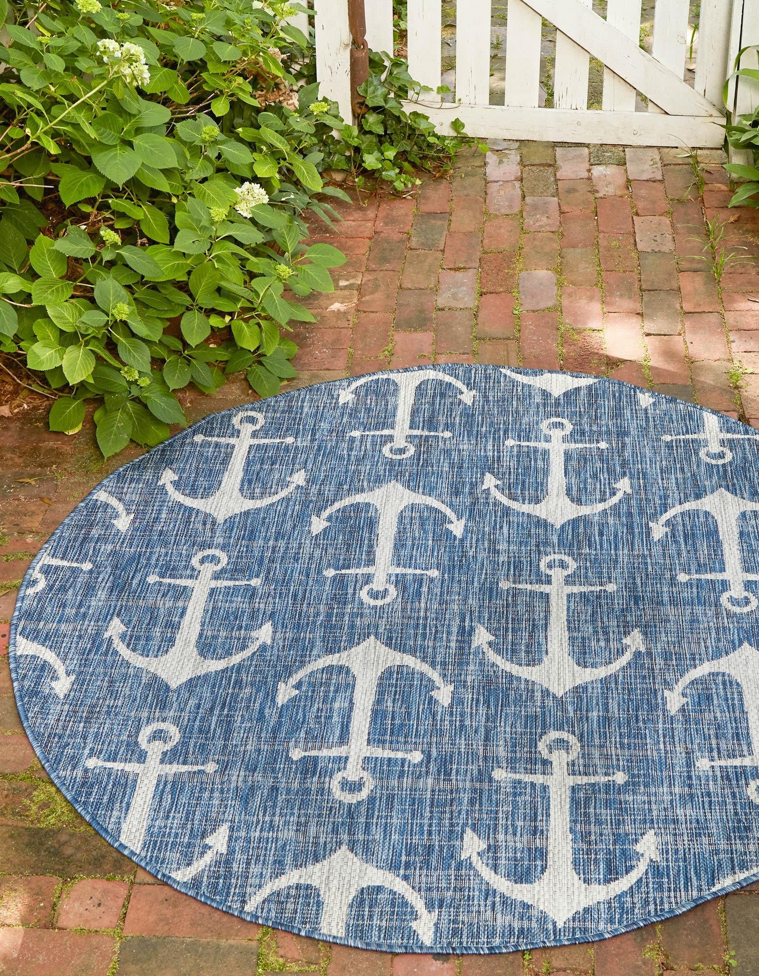 Unique Loom Outdoor Coastal Collection Area Rug - Ahoy (3' 3" Round, Blue/ Ivory)
