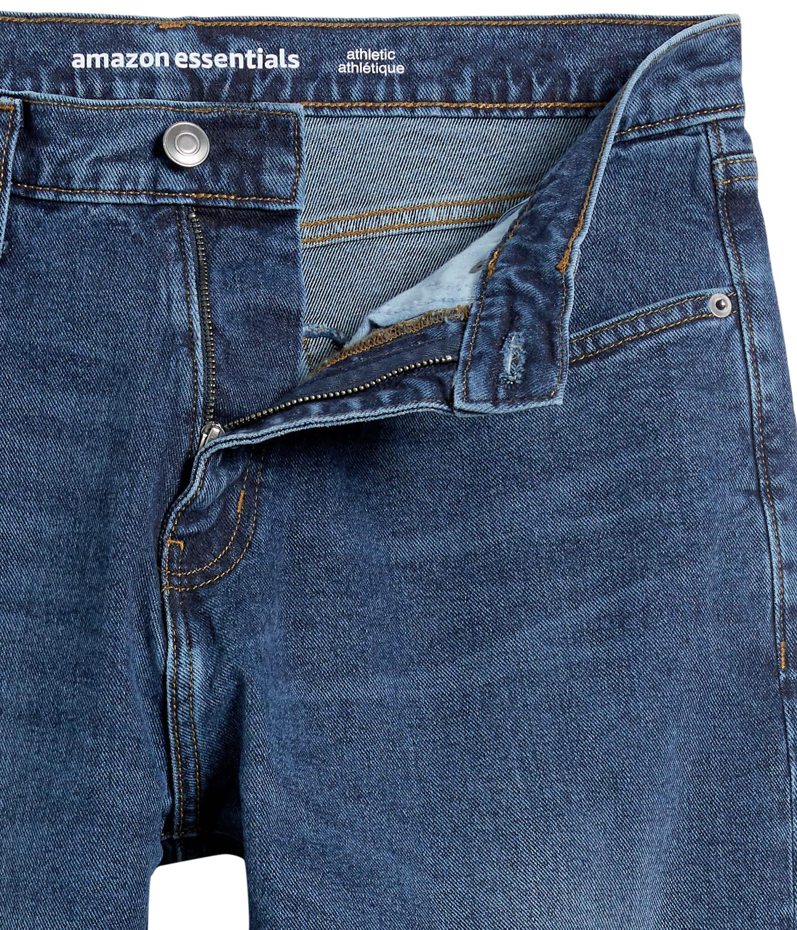 Amazon Essentials Uomo Jeans Elasticizzati con vestibilità Sportiva