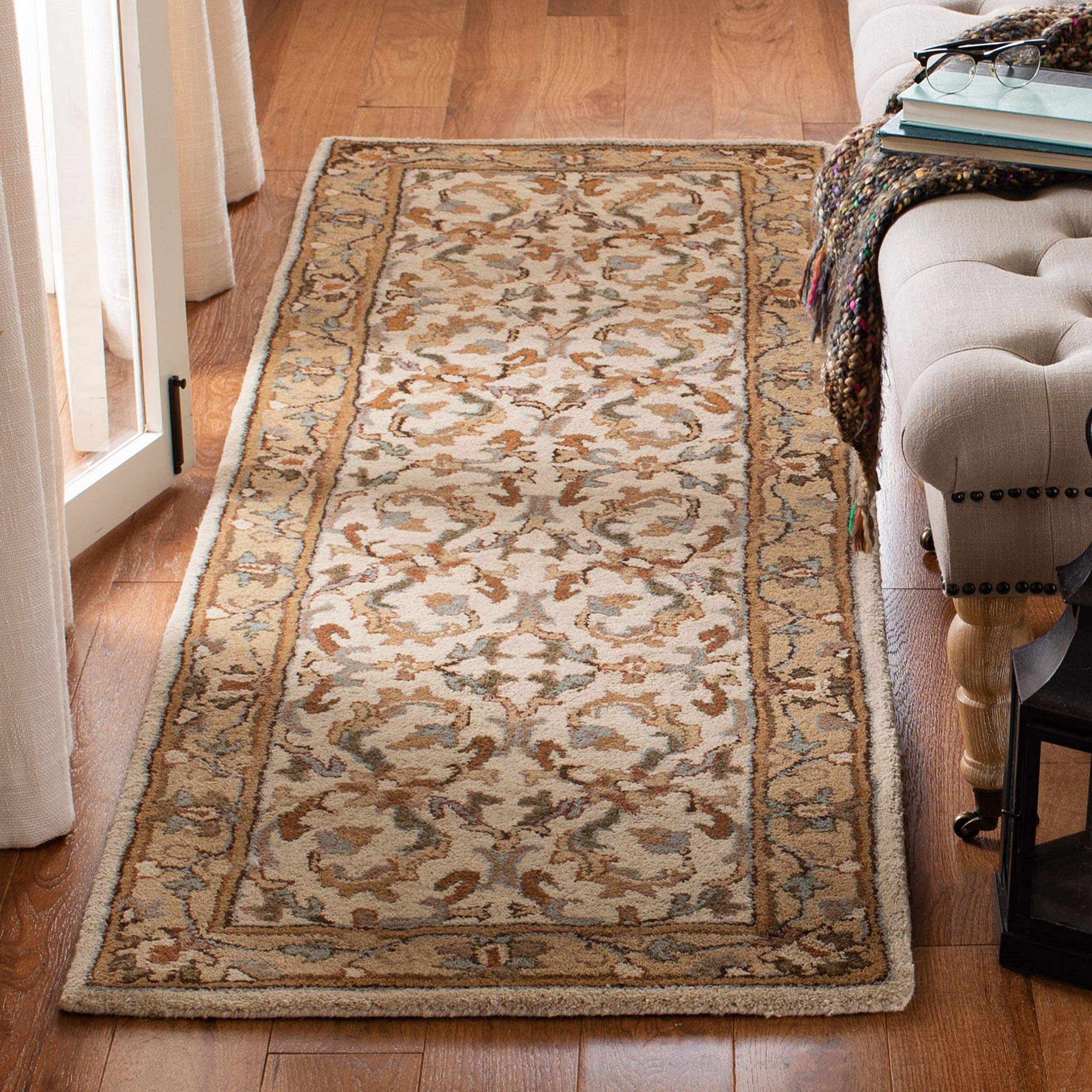 SAFAVIEH Heritage Collection Runner Rug - 2'3