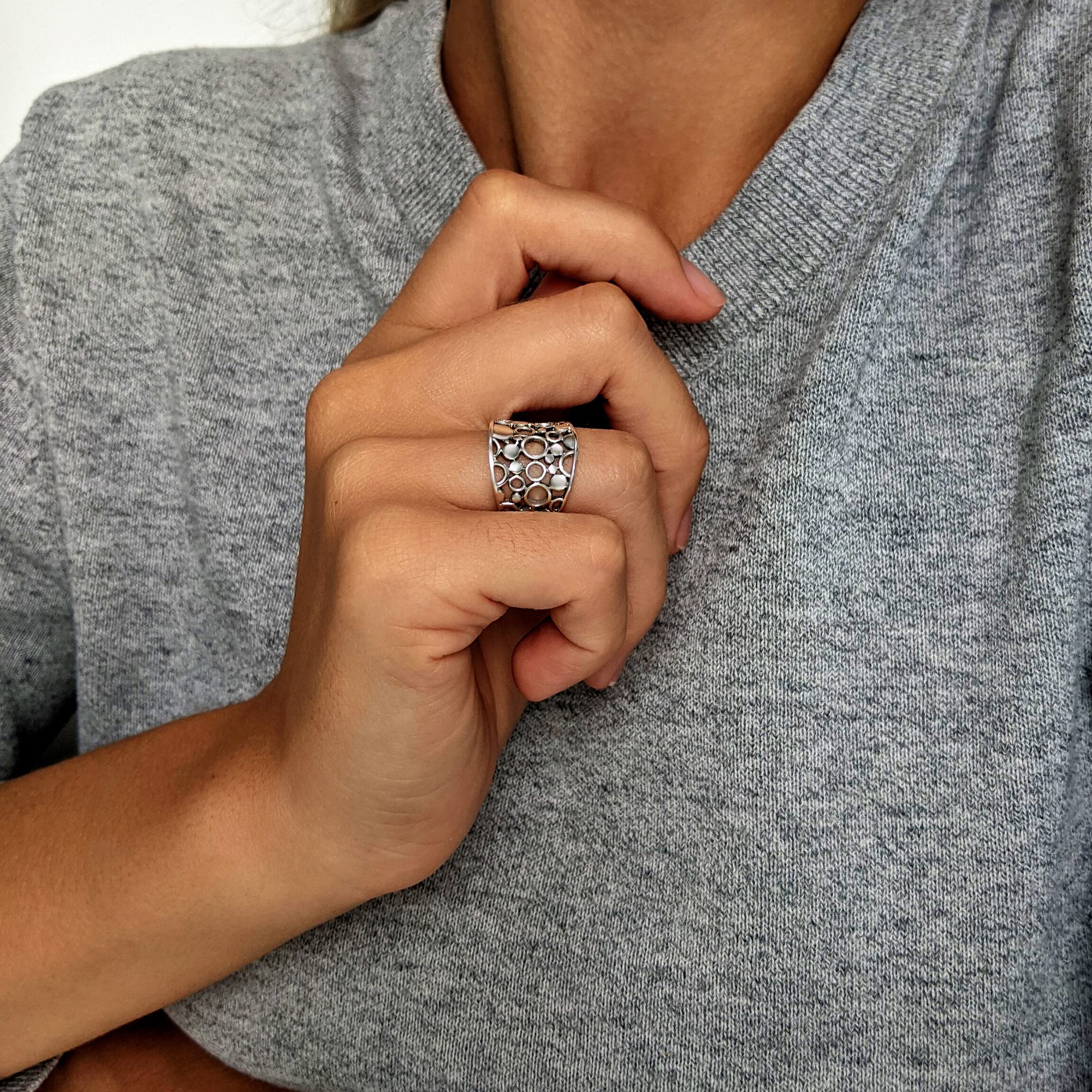Silverly Anillo Plata de Ley Diseño Círculo Abierto Estilo Filigrana Mujer | Anillos Cóncavos Modernos Banda Ancha Pulgar | Anillo Grueso Plata 925 | Joyería Geométrica Calada Plata Maciza