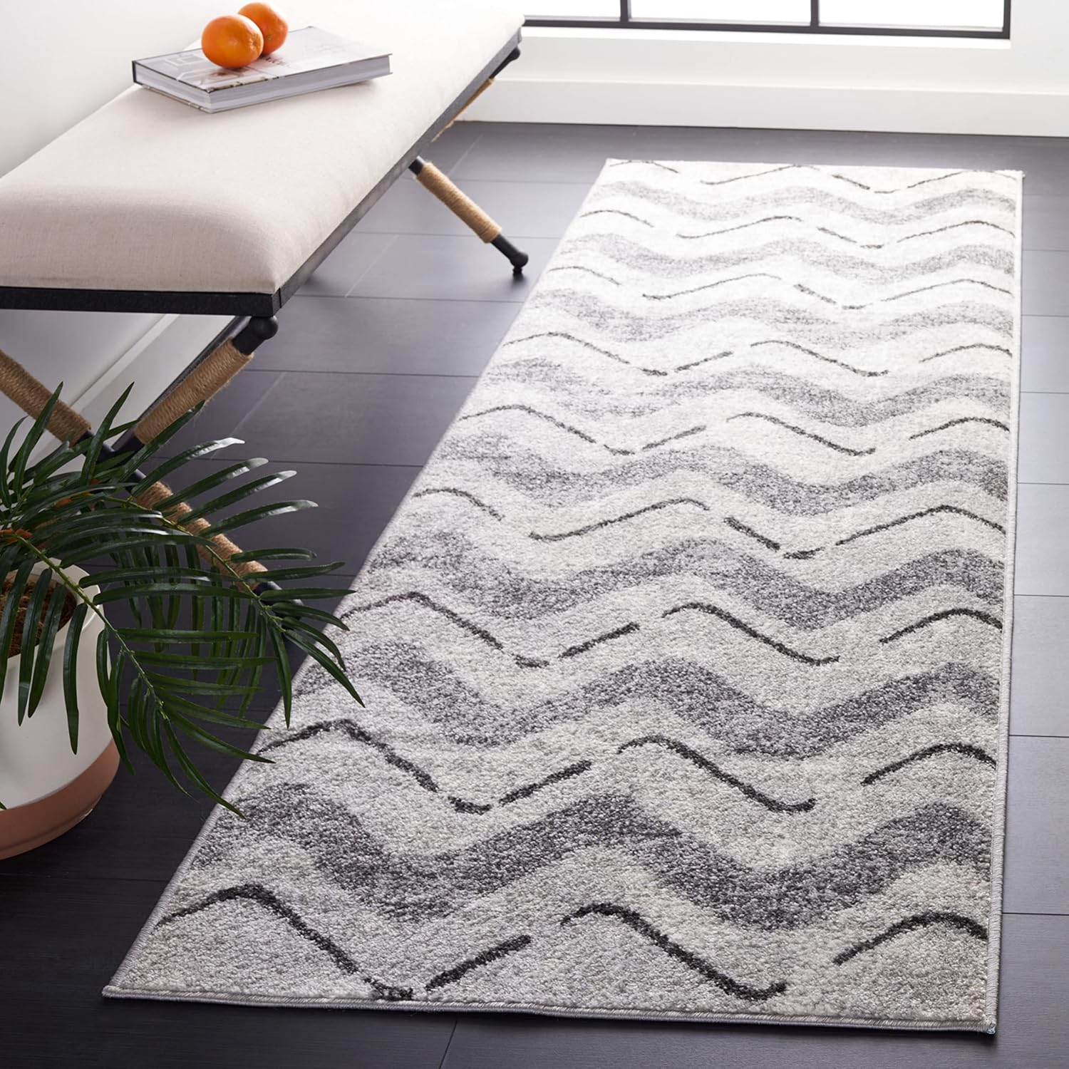 SAFAVIEH Adirondack Collection Runner Rug - 2'6" x 8', Silver & Charcoal, Modern Chevron Design, Non-Shedding & Easy Care, Ideal for High Traffic Areas in Living Room, Bedroom (ADR121P)