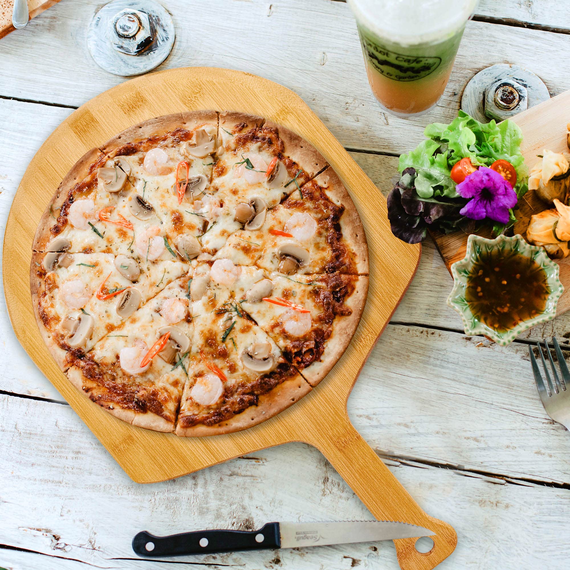 Pizzaschieber Holz, Pizzaschaufel Pizzabrett aus Bambus mit Griff, Pizza Schieber Servierplatte 29,5 cm für Pizza, Käse, Kuchen, Fleisch