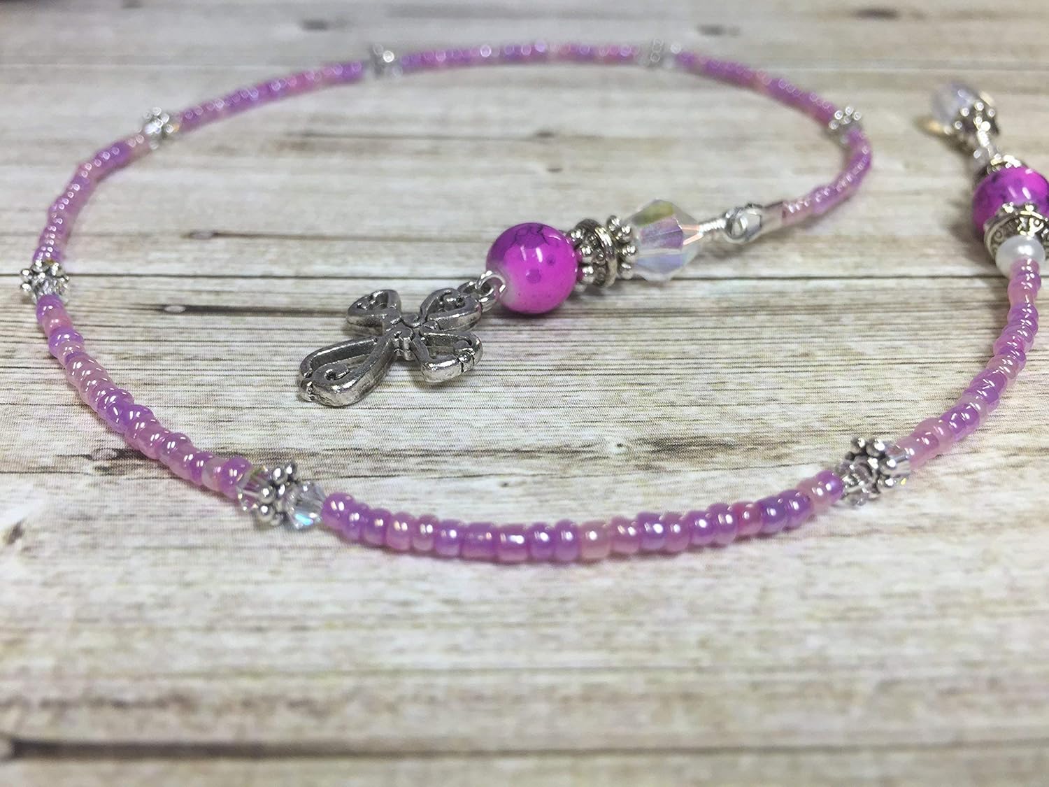 Handmade Beaded Bookmark with Cross Charm, Bible Book Thong, Reading Acessories
