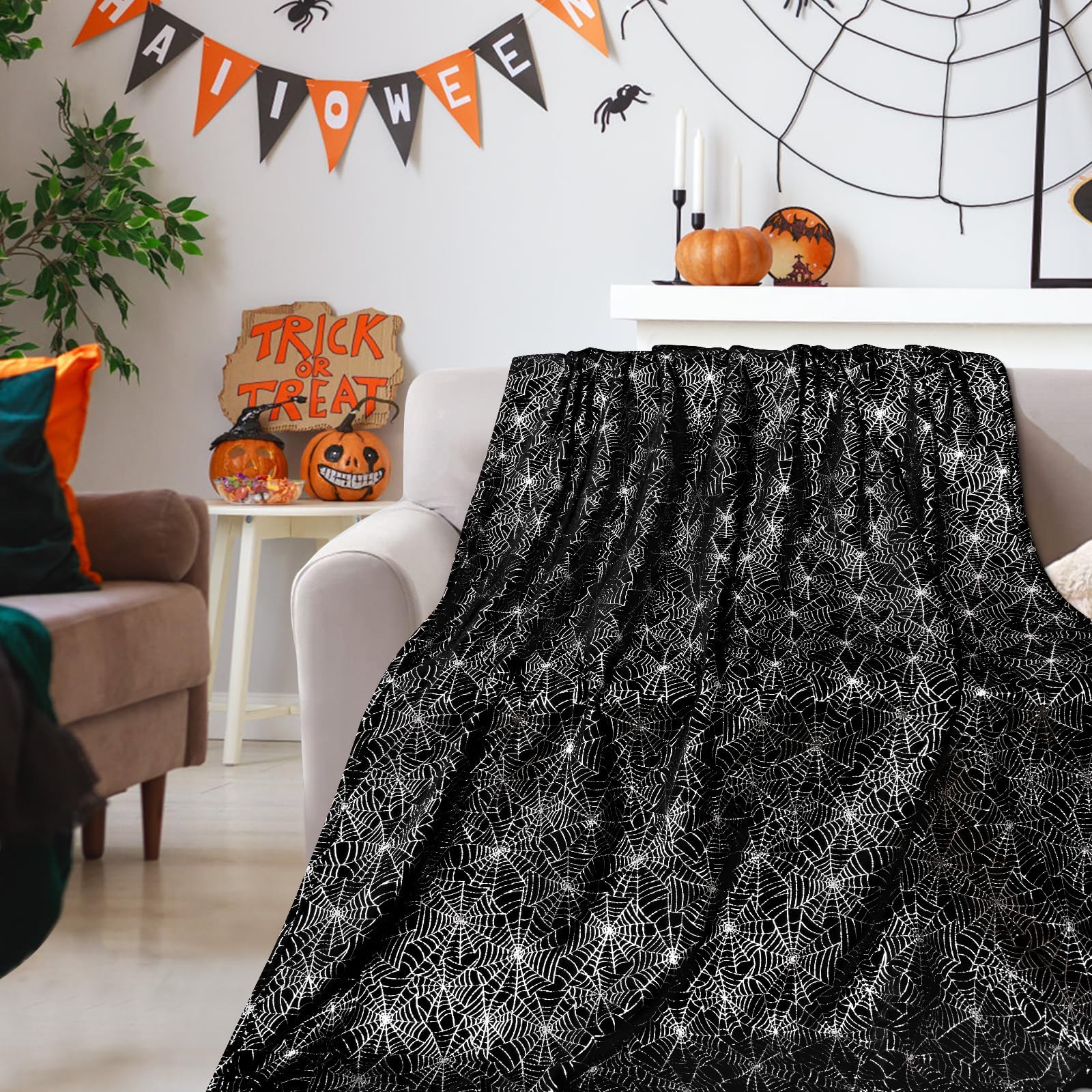 Amazon.com: Artlunar Spider Web Throw Blanket Gothic Black Spooky ...