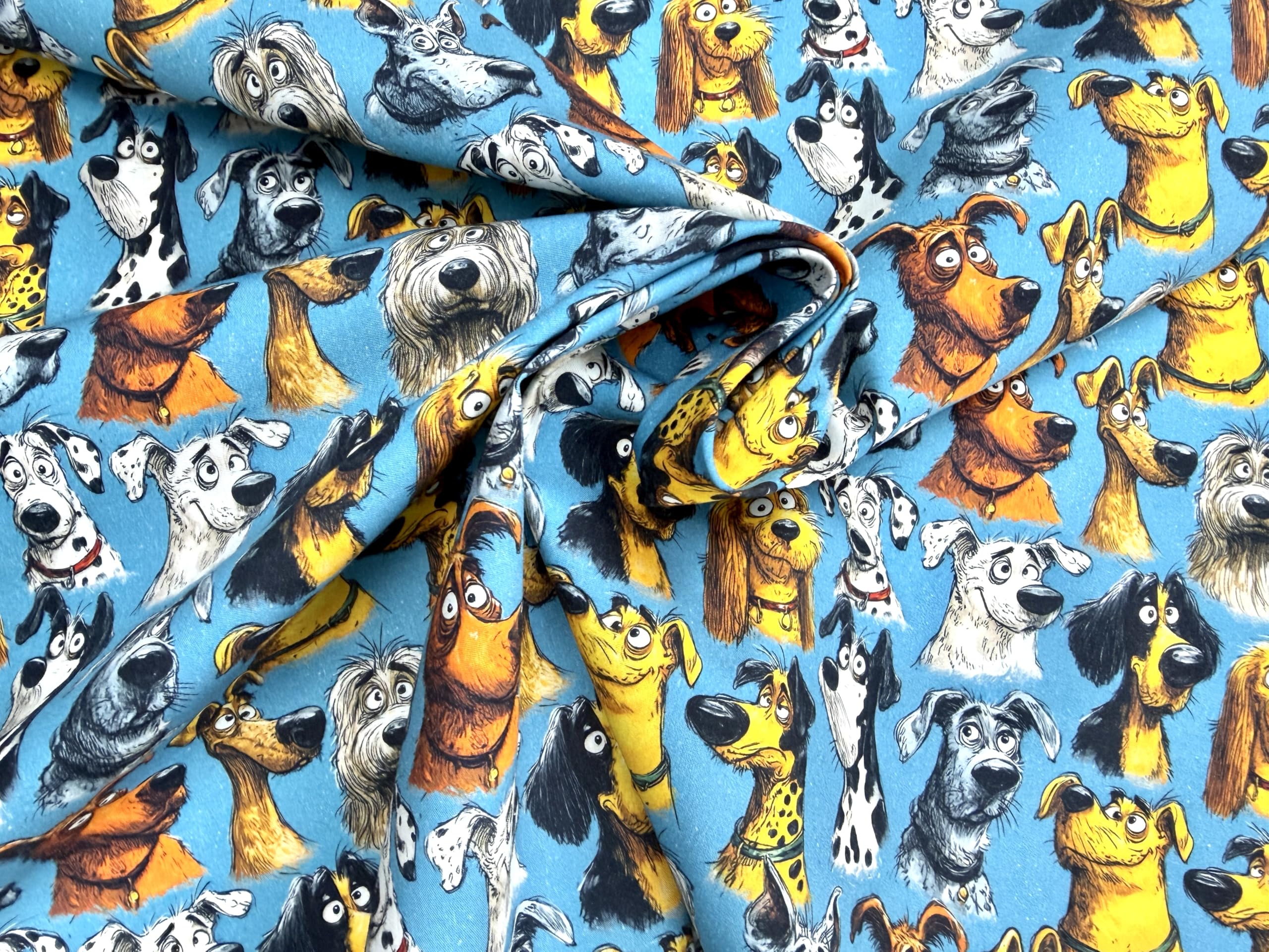 Pyrhan Ltd 45-100%-Pet-Dog Pyrhan Cute Pet Dogs 100% Cotton Fabric By The Metre, Sewing Material 112 Cm 45-Inch Wide Print Cotton Material By The Metre. Ideal To Use With Any Lining Fabric, Making Fat Quarters(Pet-Dog)